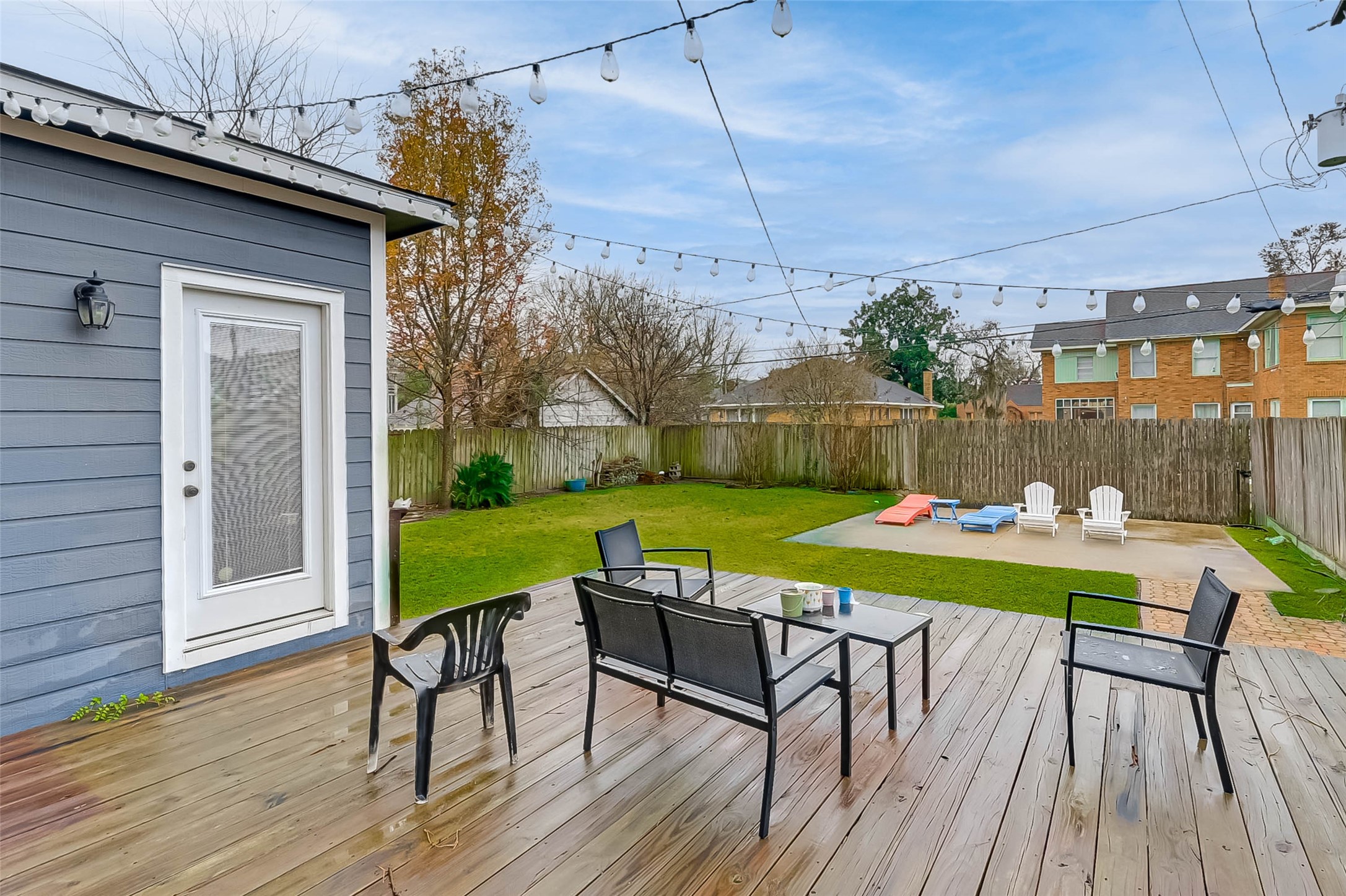 2412 Oakdale Street Property Photo 31