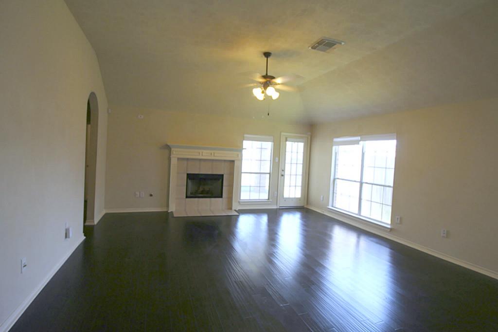10011 Adobe Drive Property Photo 8