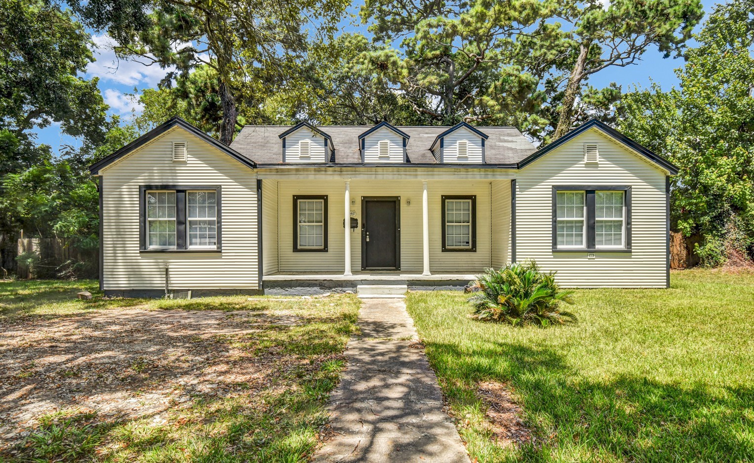 2642 Cedar Drive Property Photo 1