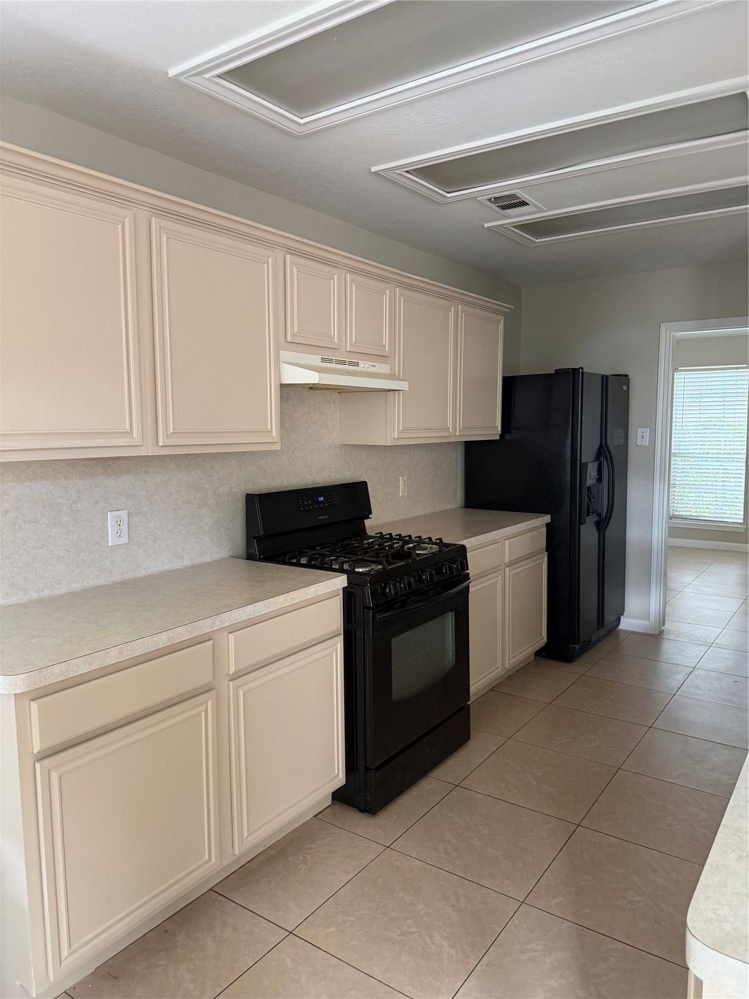 15318 Inks Lake Drive Property Photo 4