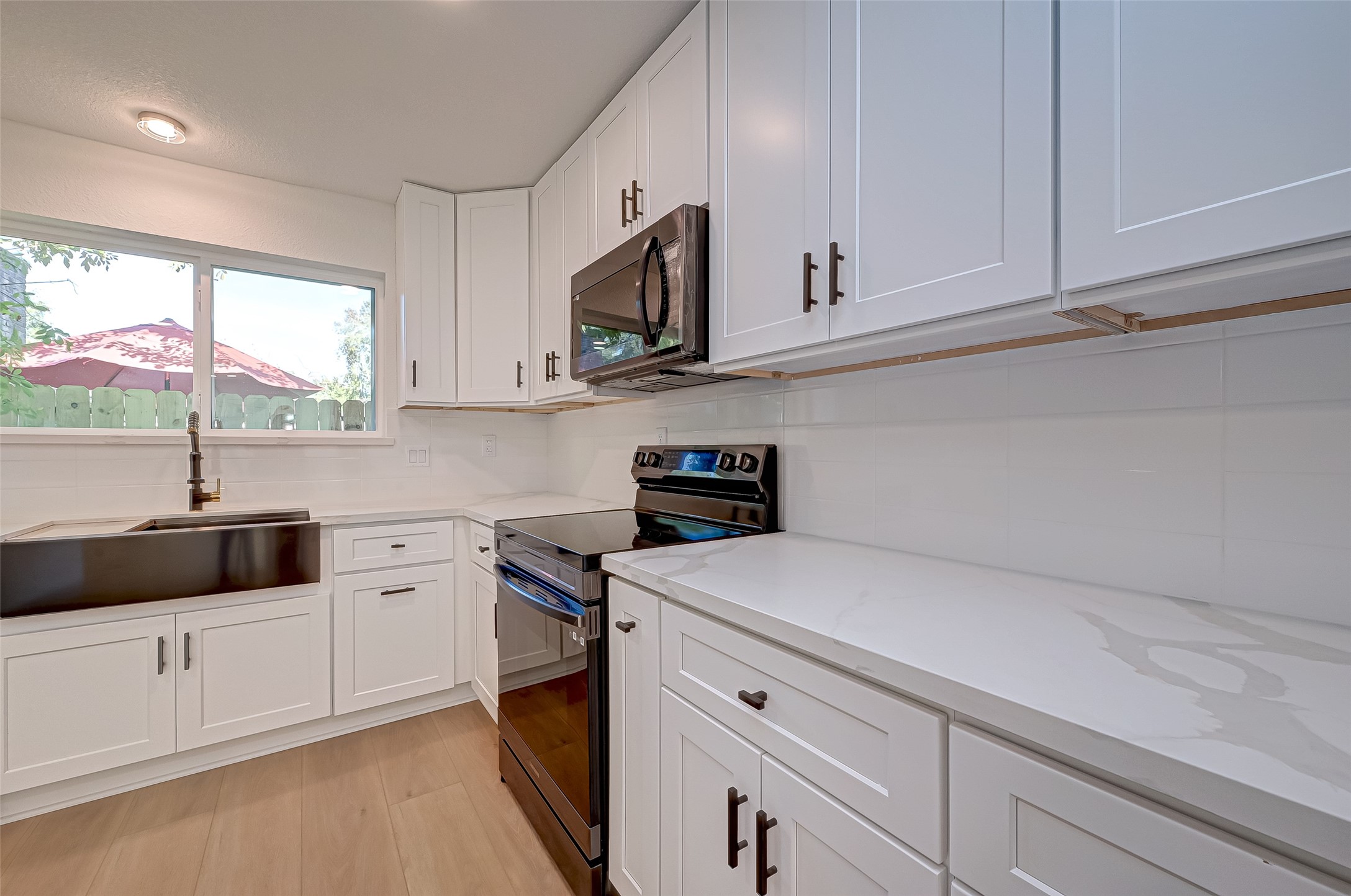 7719 Dawnridge Drive Property Photo 1