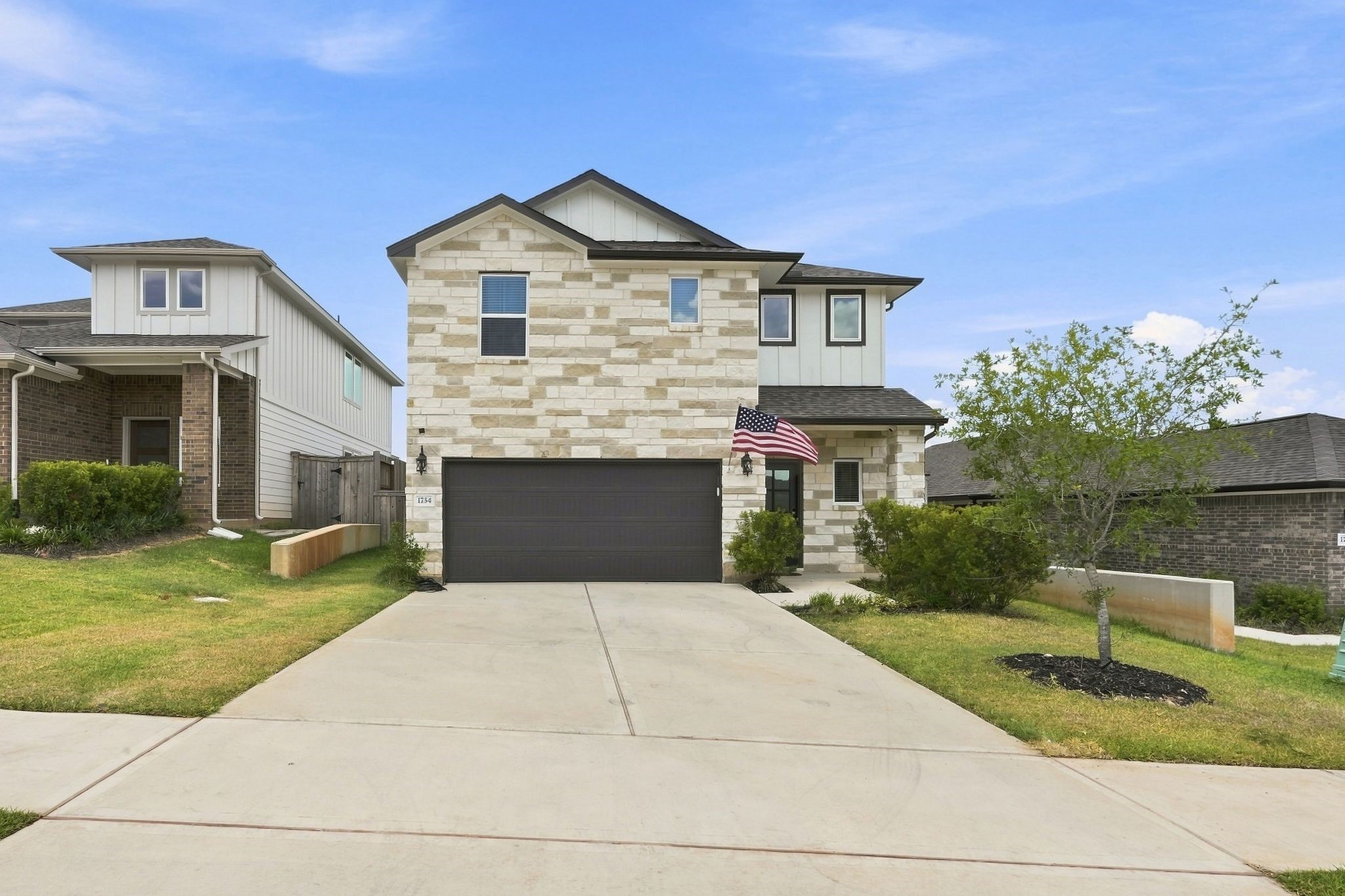 1734 Cayden Oak Lane Property Photo 1