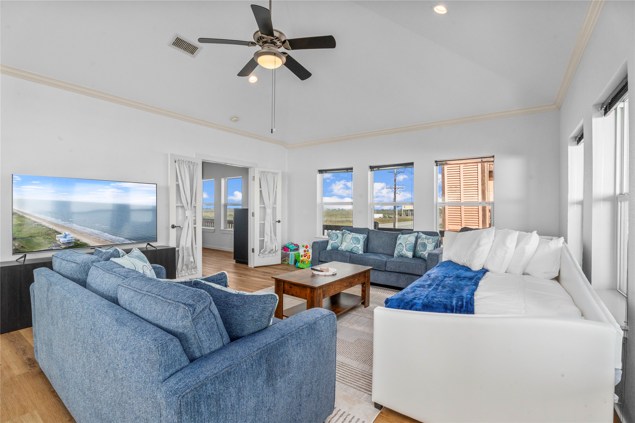2416 Highway 87 Property Photo 6