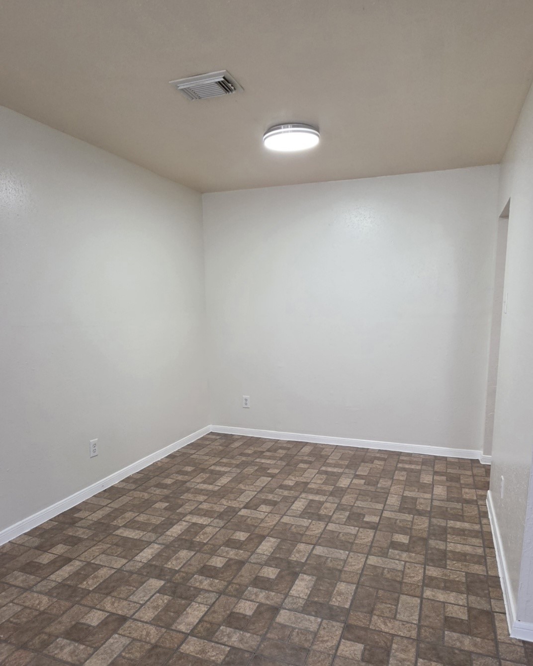 2110 5th Street Property Photo 8