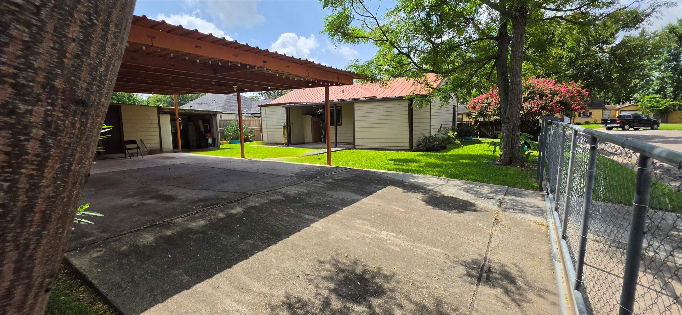 2110 5th Street Property Photo 22