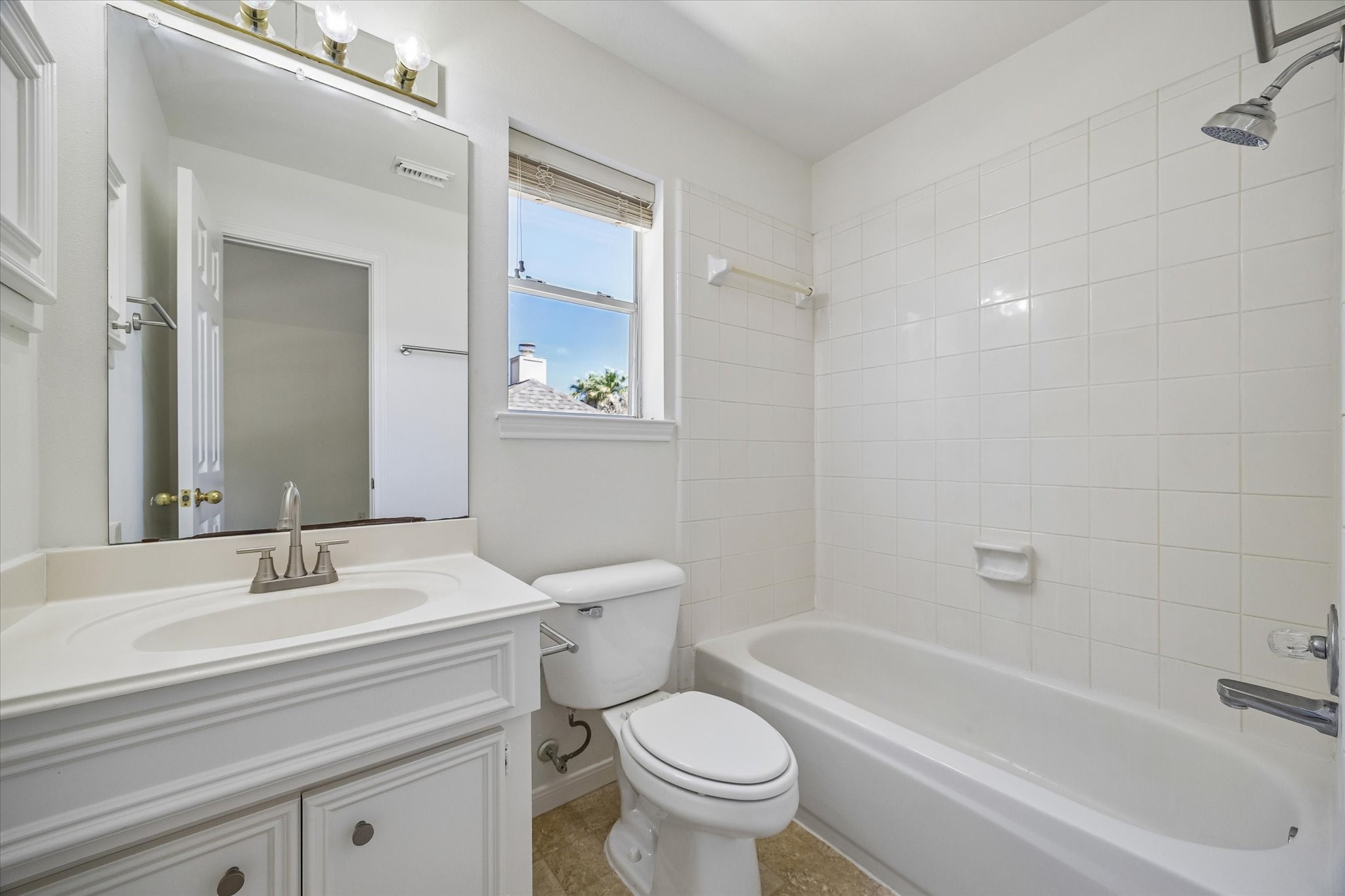1207 Ellcreek Court Property Photo 22