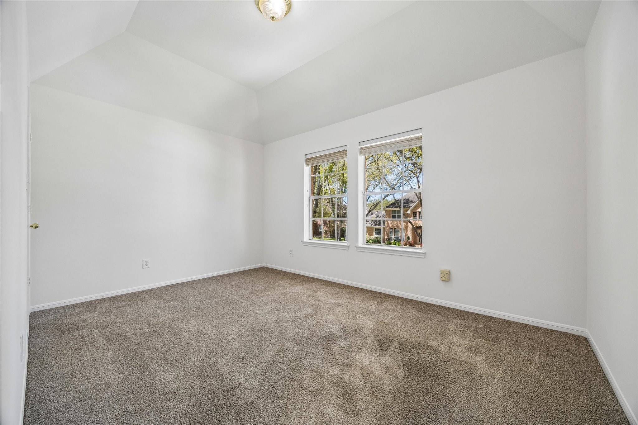 1207 Ellcreek Court Property Photo 26
