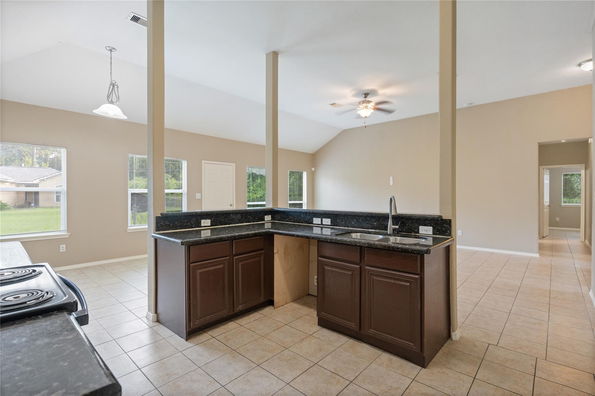 9104 N Green River Drive A Property Photo 15