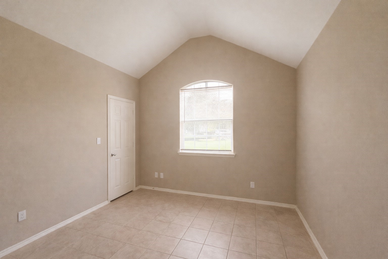 9104 N Green River Drive A Property Photo 26