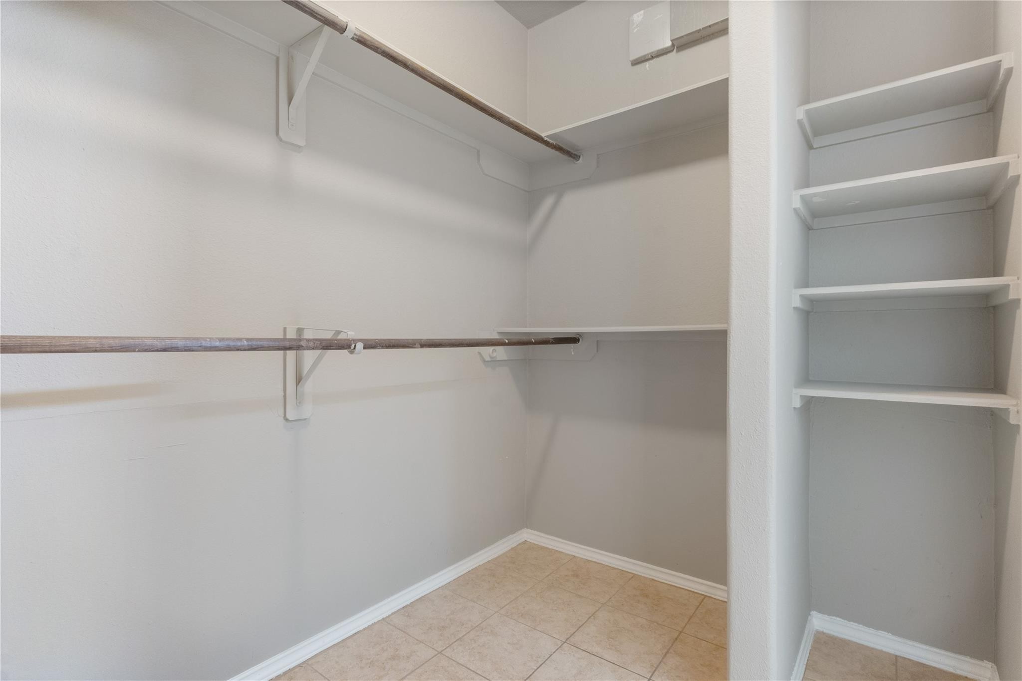 9104 N Green River Drive A Property Photo 44