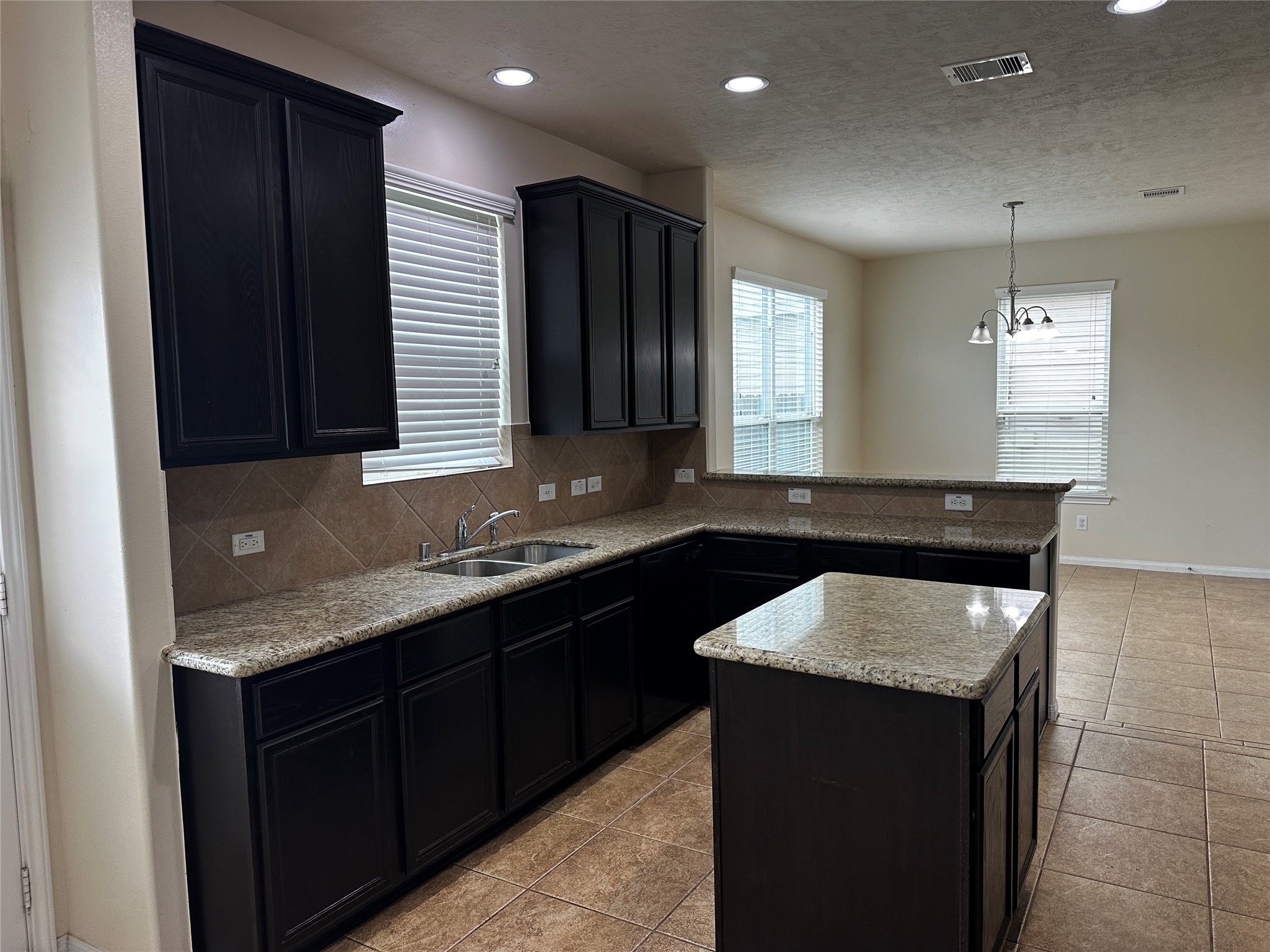 3523 Lilac Ranch Drive Property Photo 7