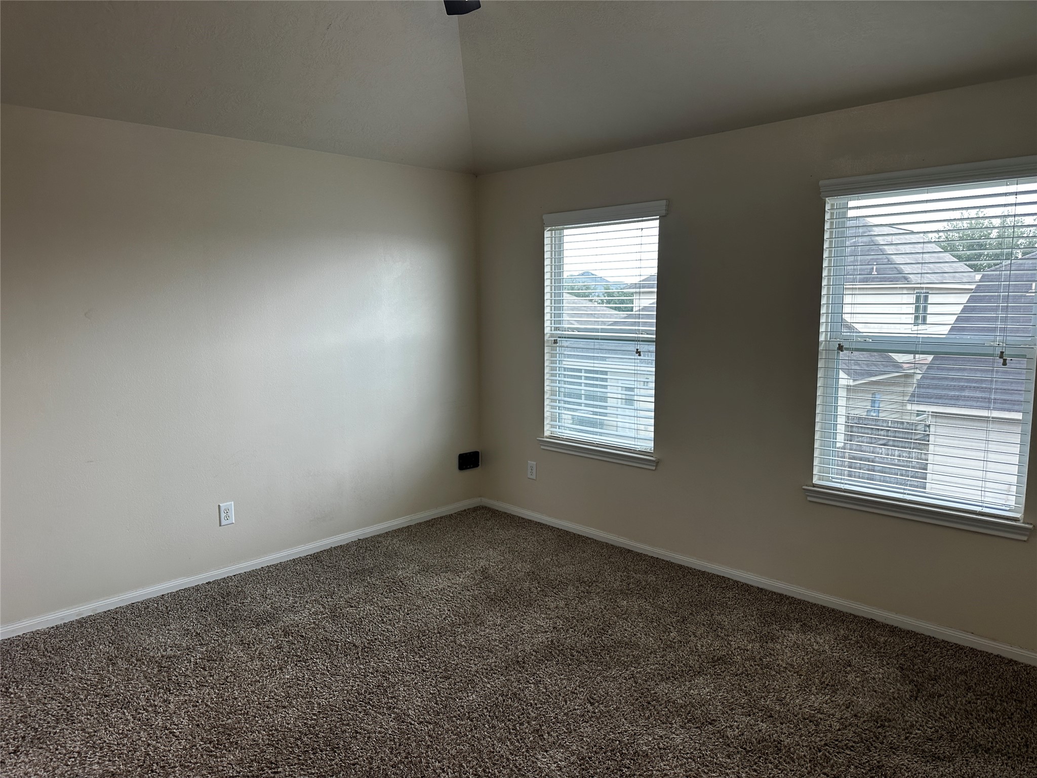 3523 Lilac Ranch Drive Property Photo 9