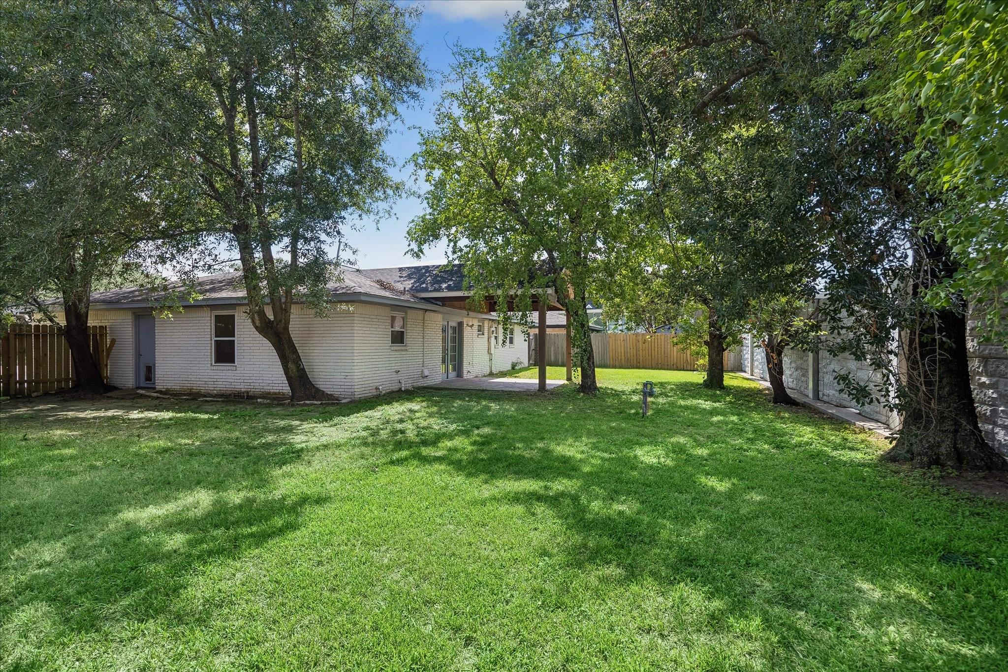 1327 Guese Road Property Photo 15