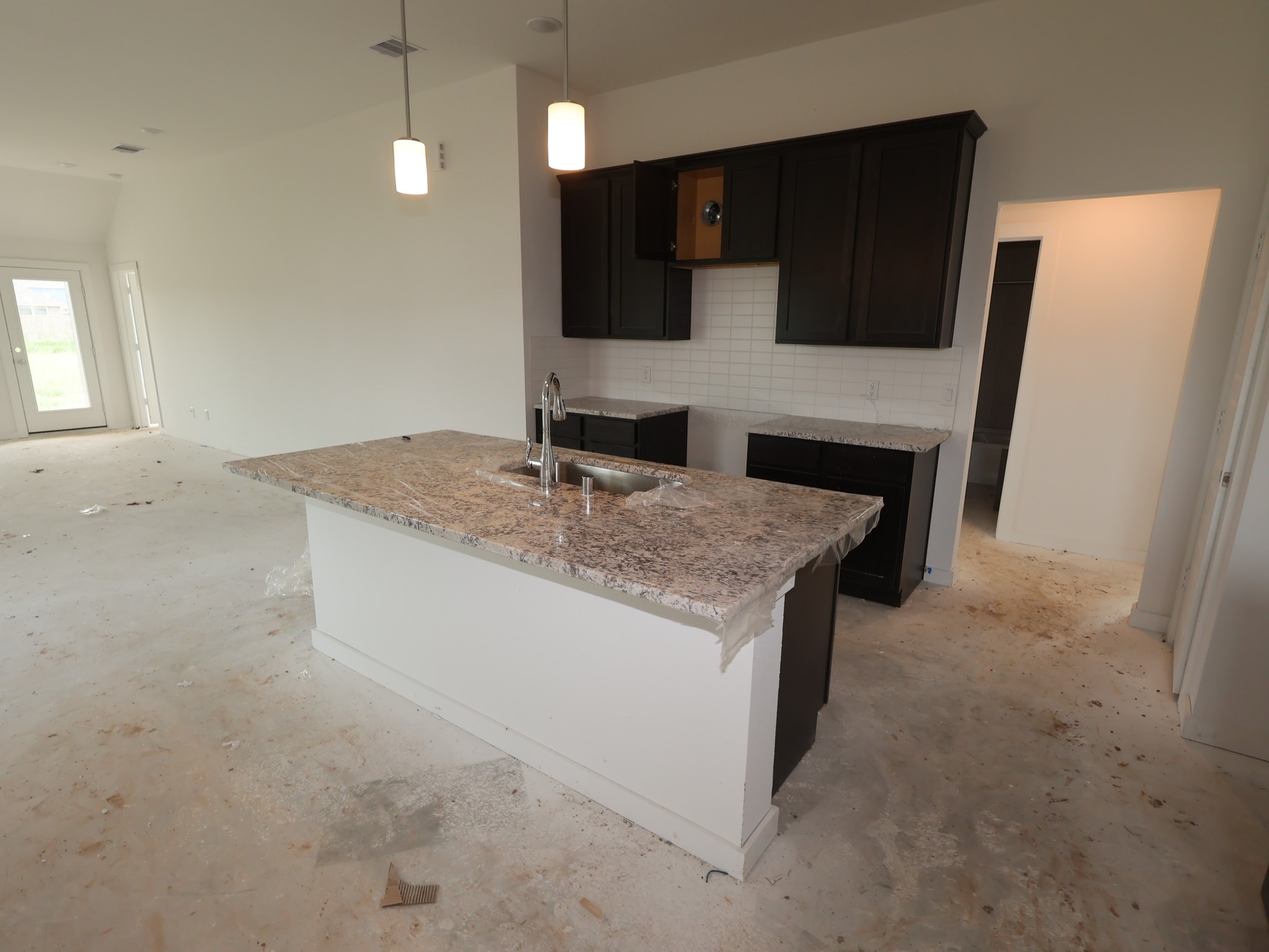 1018 Garnet Star Drive Property Photo 3