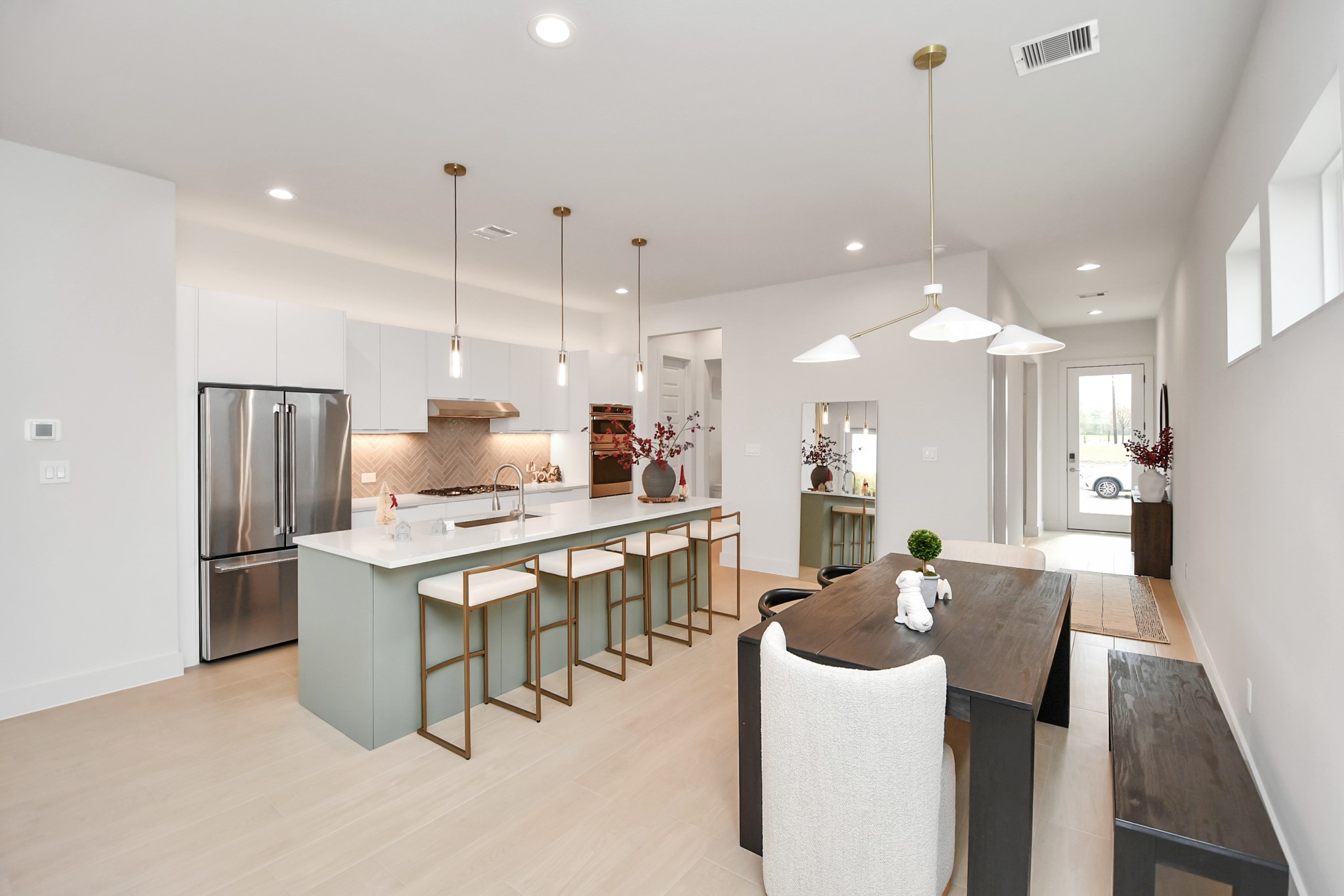 3007 Ventas Drive Property Photo 8