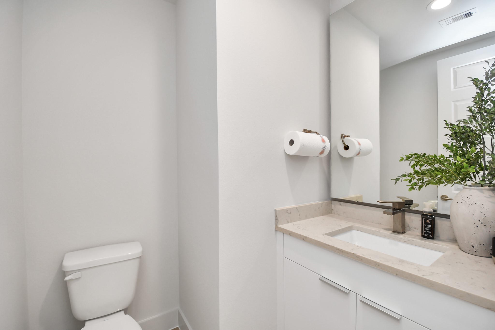 3007 Ventas Drive Property Photo 25