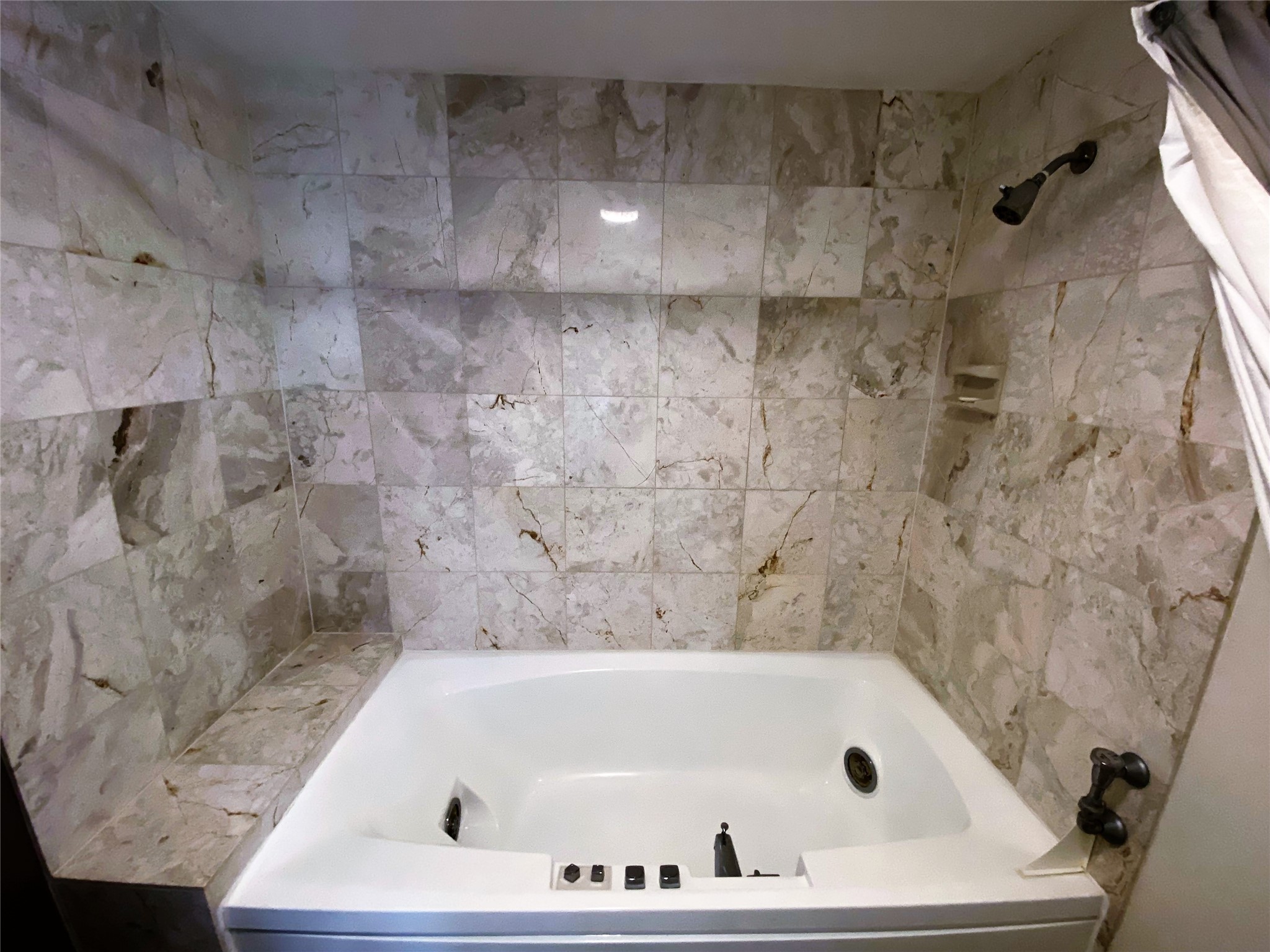 49 Briar Hollow Lane 1401 Property Photo 18