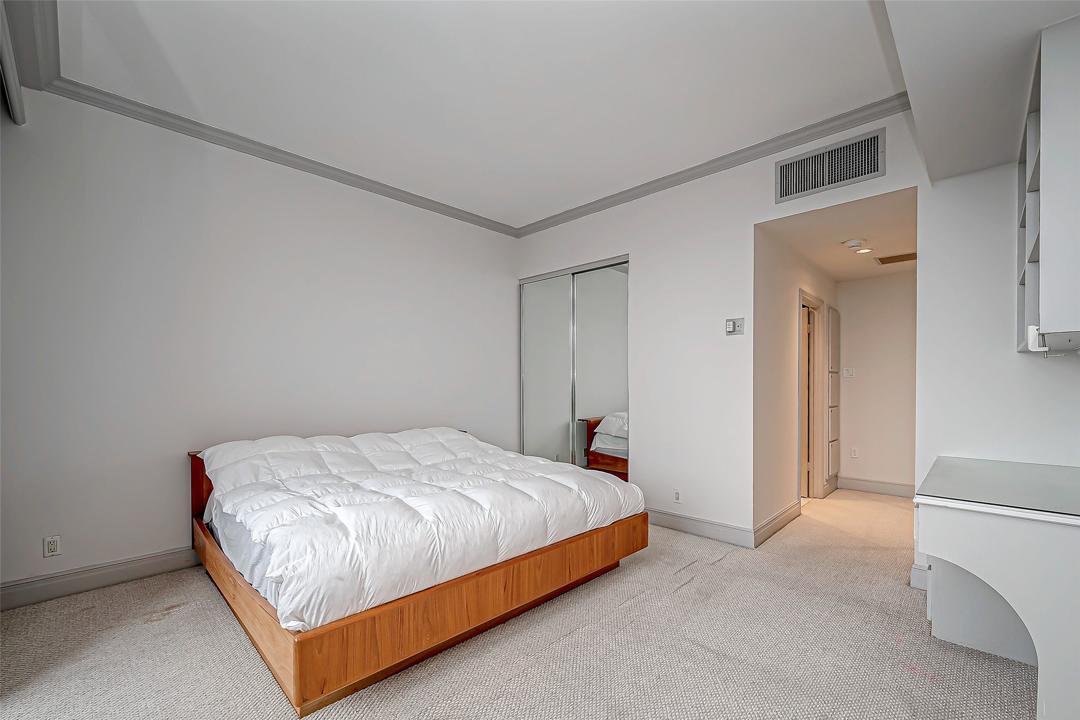 1111 Hermann Drive 6e Property Photo 25