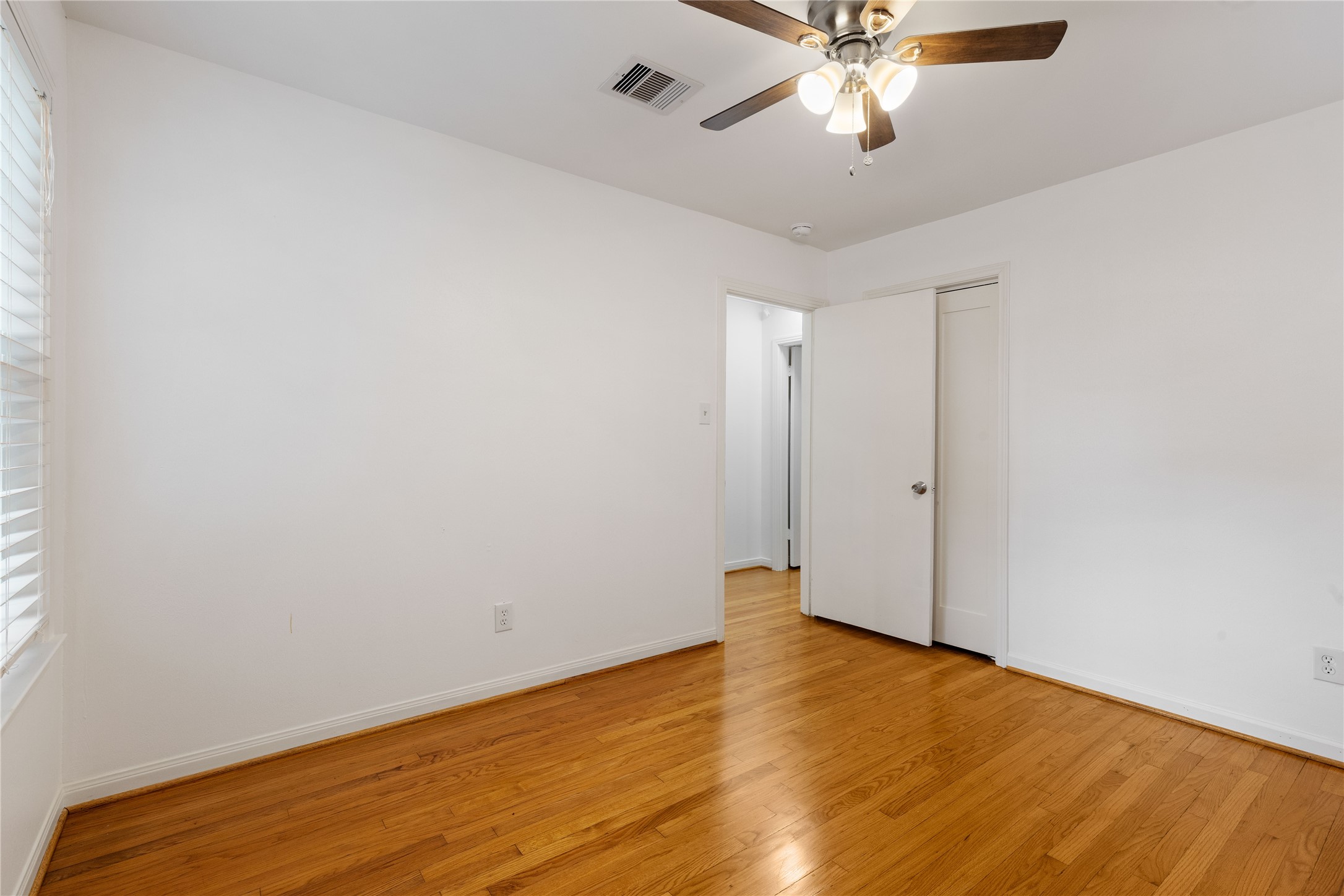 1422 Hewitt Drive Property Photo 6