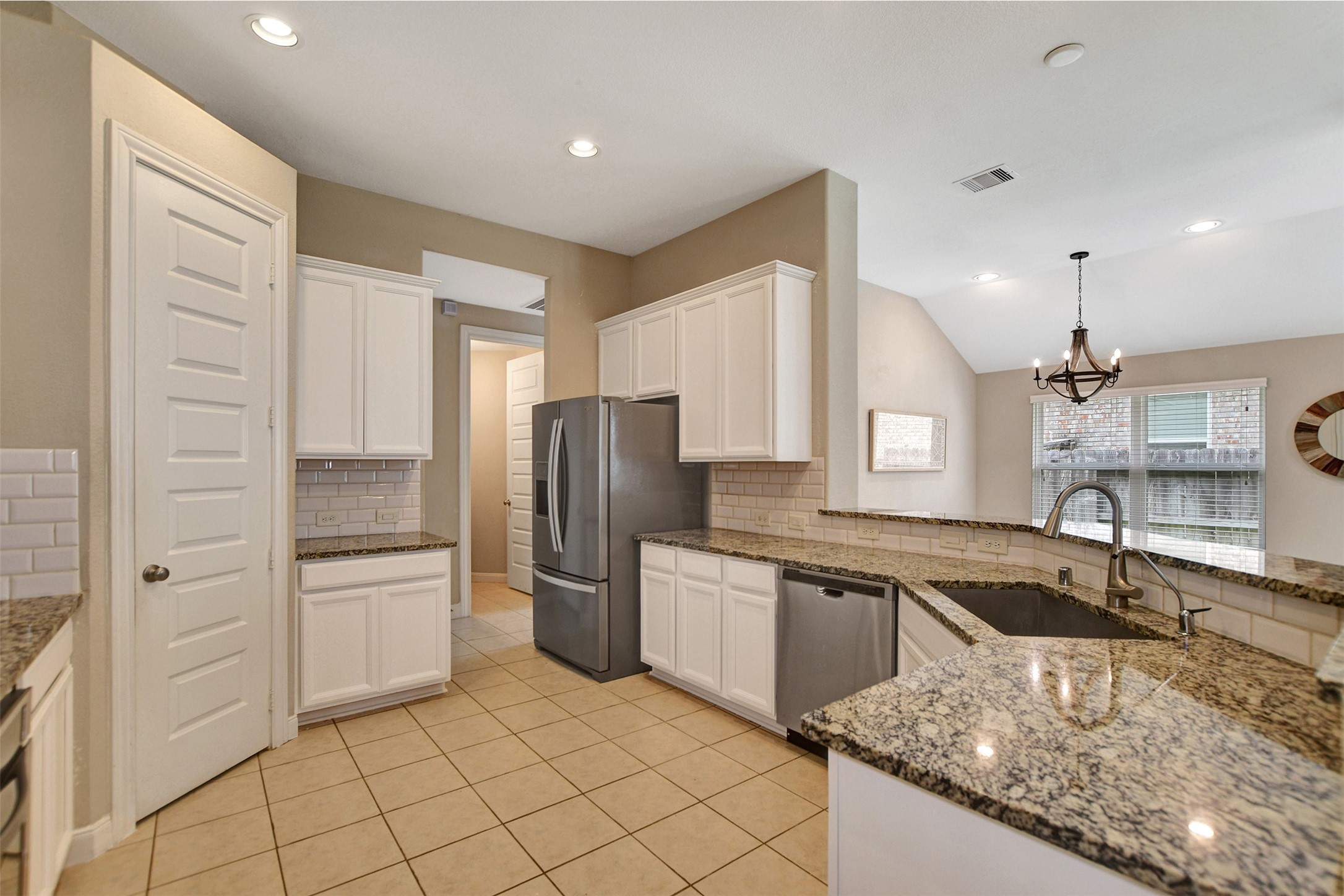 22610 Birch Ridge Meadow Drive Property Photo 7