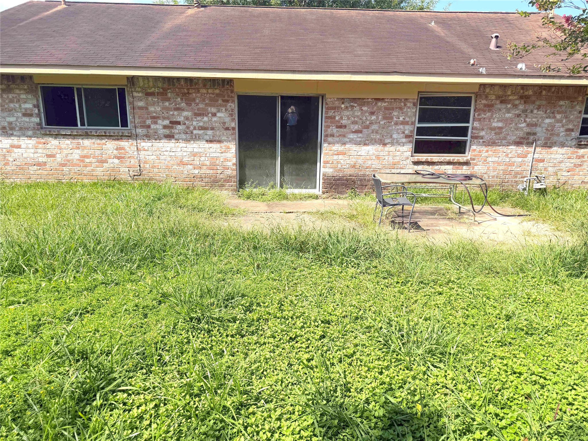 1822 Oaklawn Street Property Photo 3