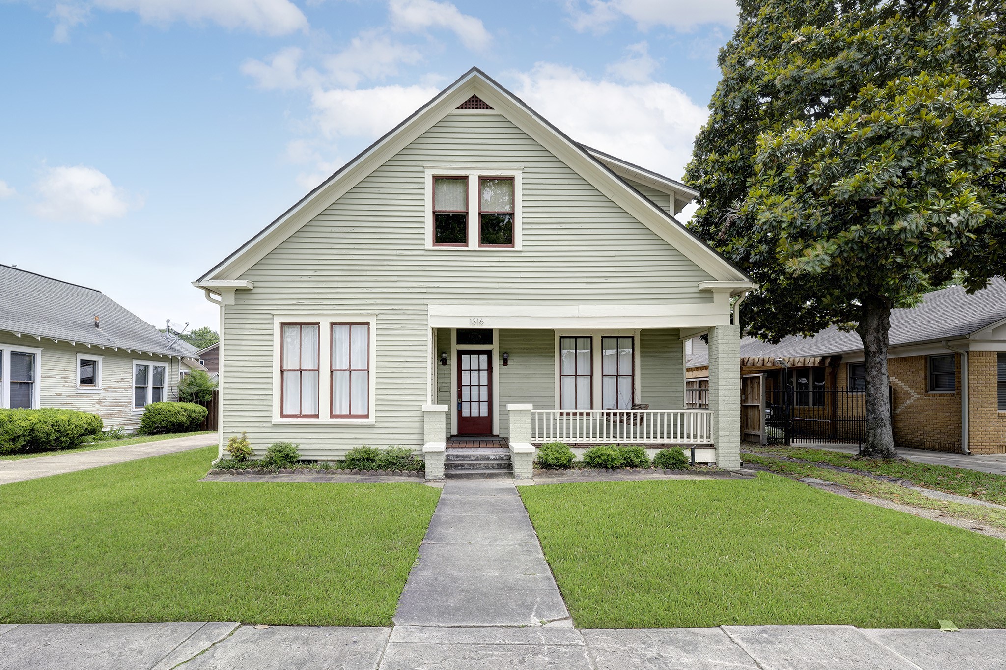 1316 Harvard Street Property Photo