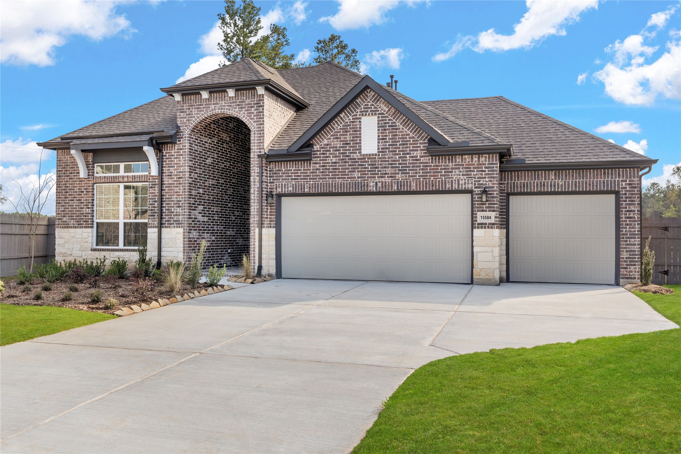 18101 Brennie Bird Lane Property Photo 1