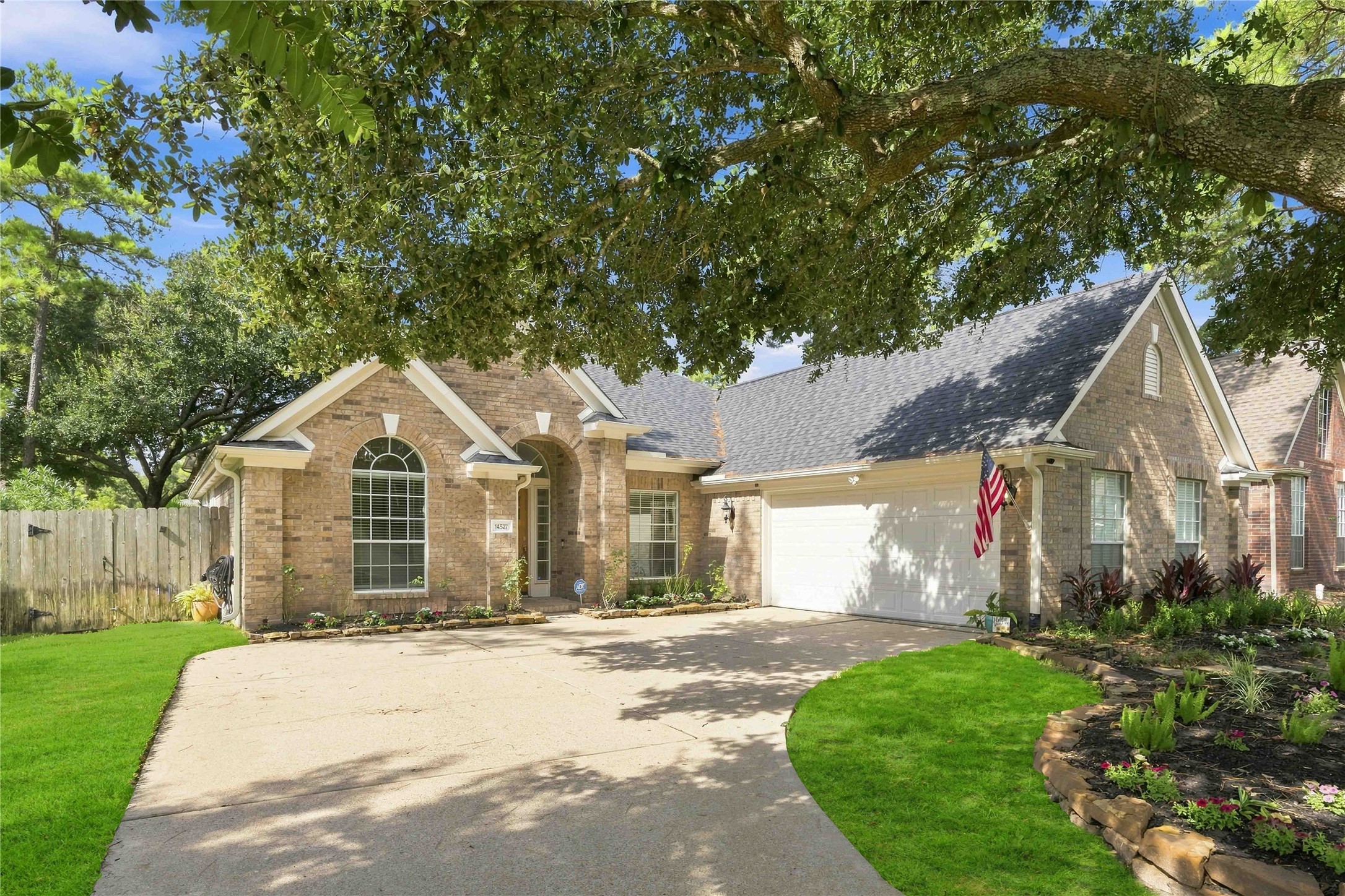 14527 Farrawood Drive Property Photo 2