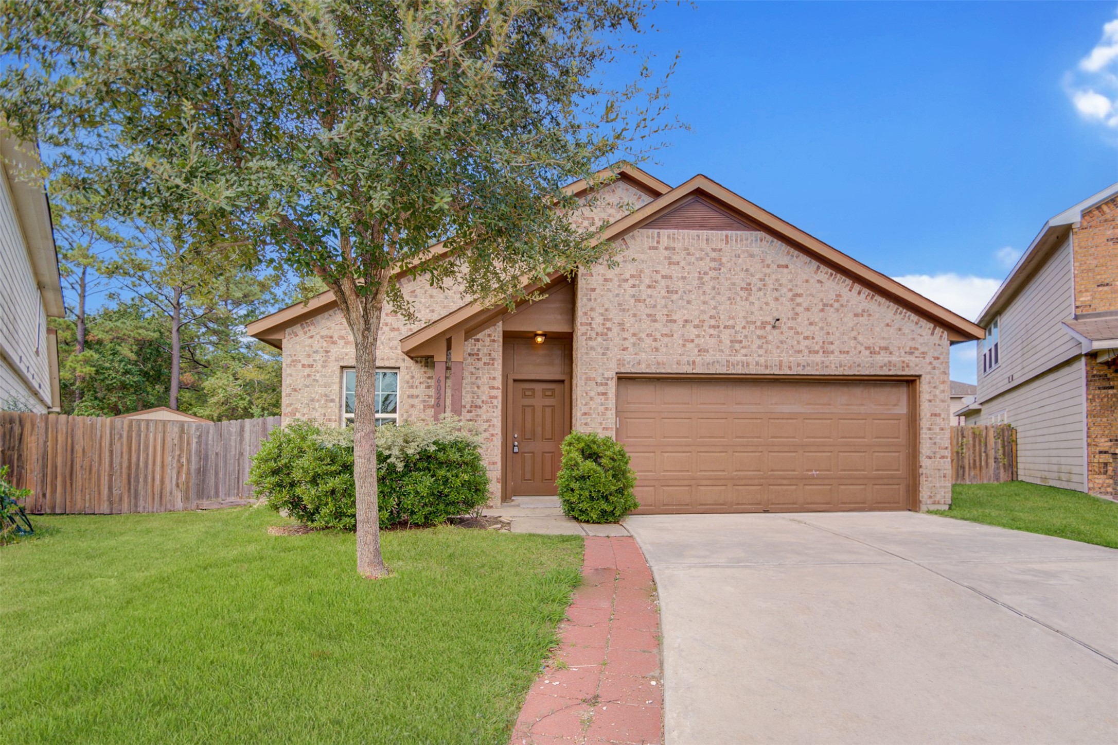 6026 Burnet Bend Avenue Property Photo 1