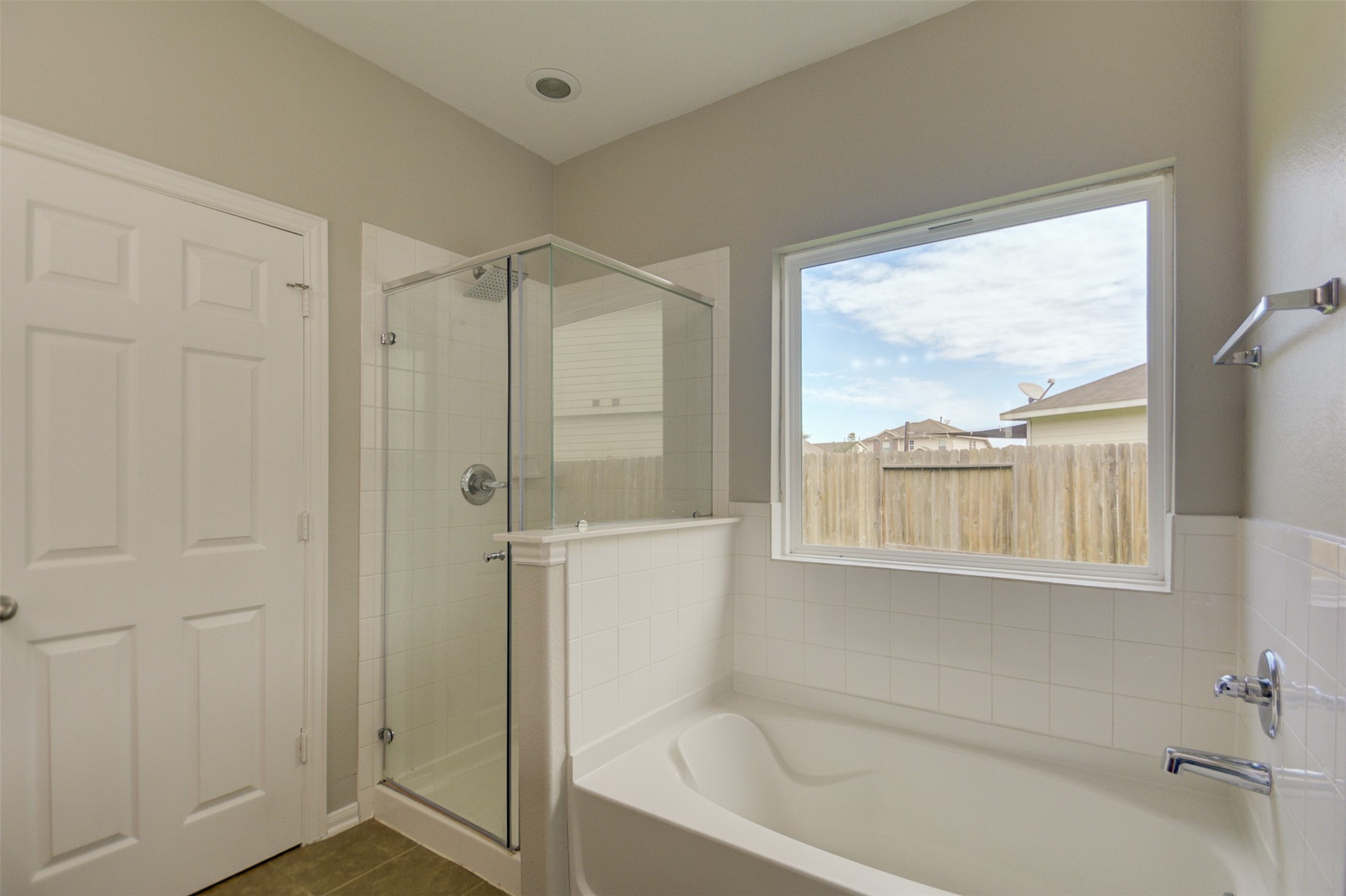 6026 Burnet Bend Avenue Property Photo 15