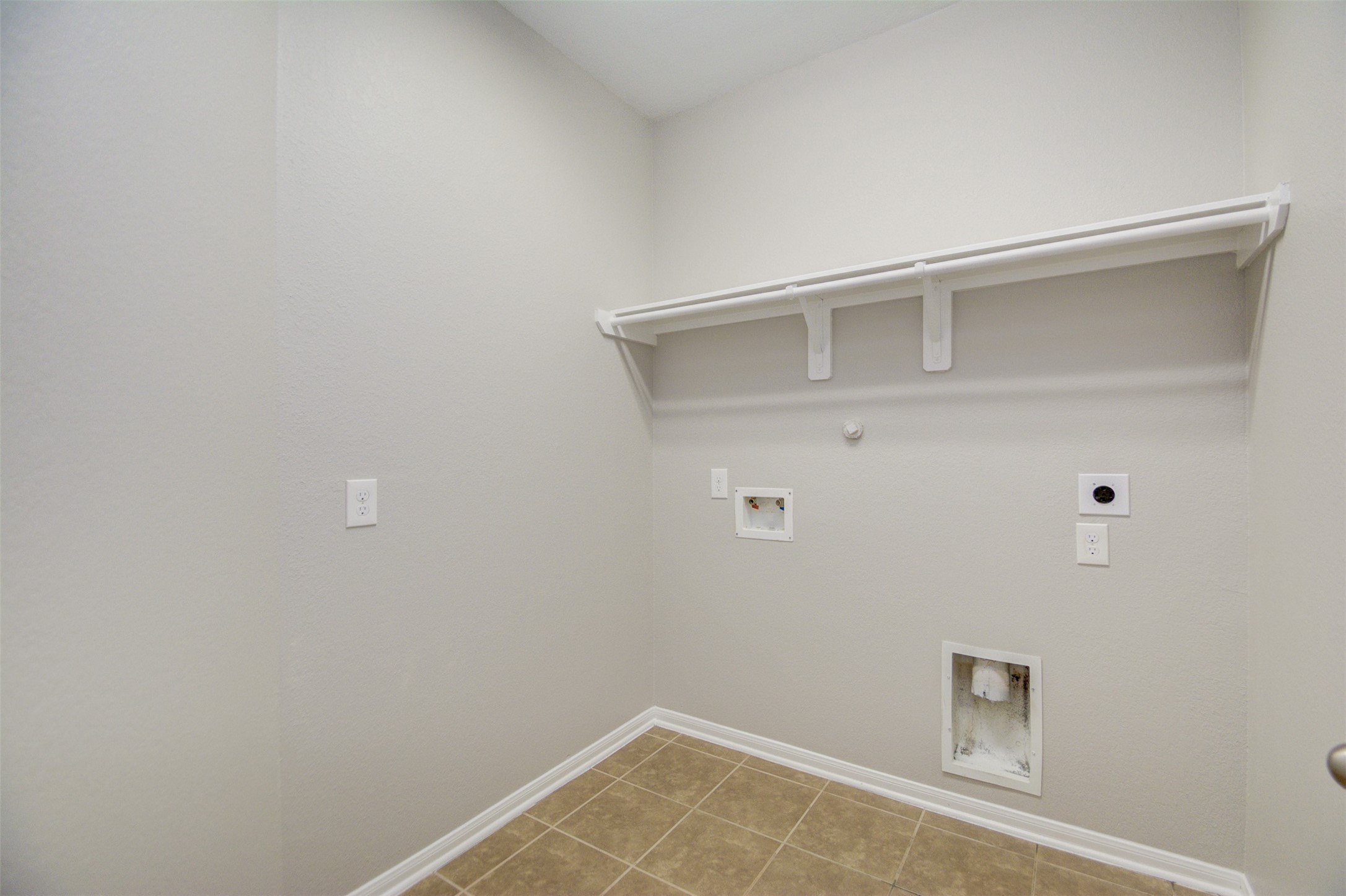 6026 Burnet Bend Avenue Property Photo 26
