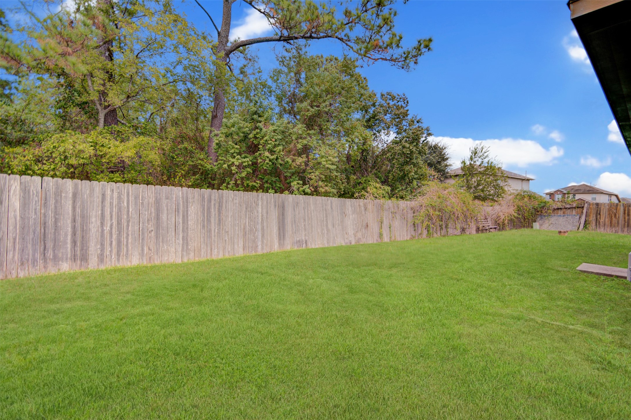 6026 Burnet Bend Avenue Property Photo 27