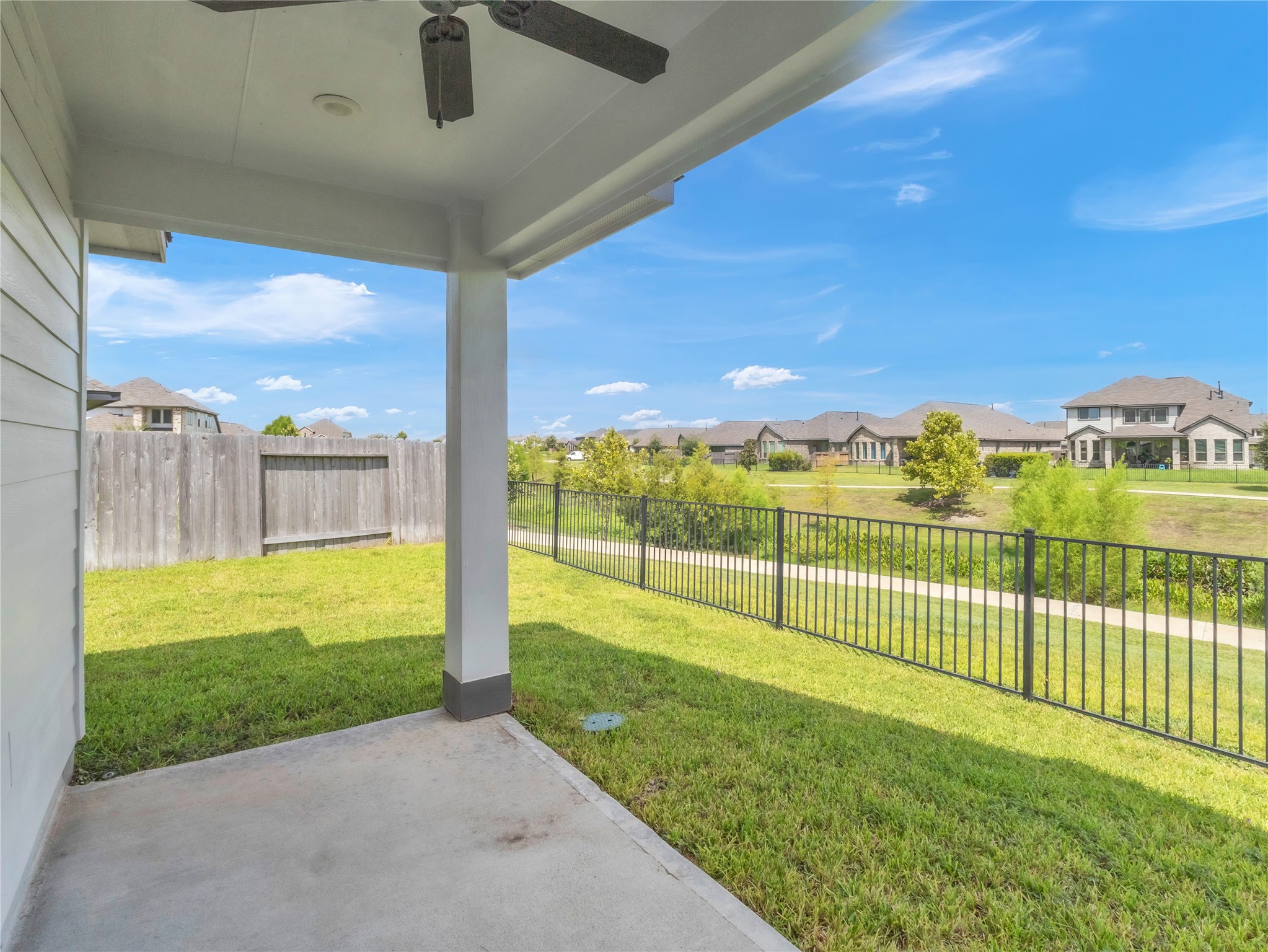 20114 Moonlight Falls Court Property Photo 37