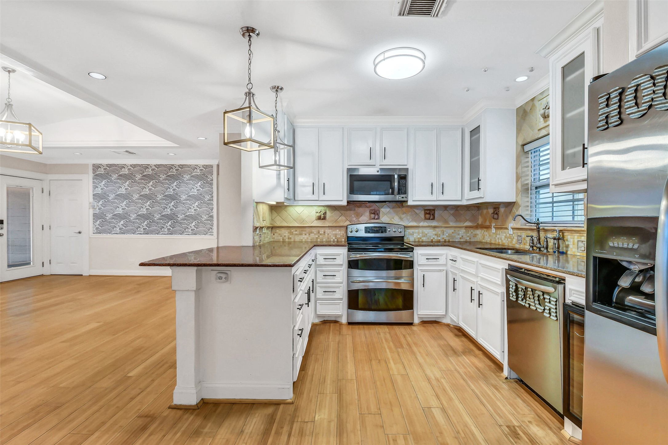 1110 64th Street Property Photo 19