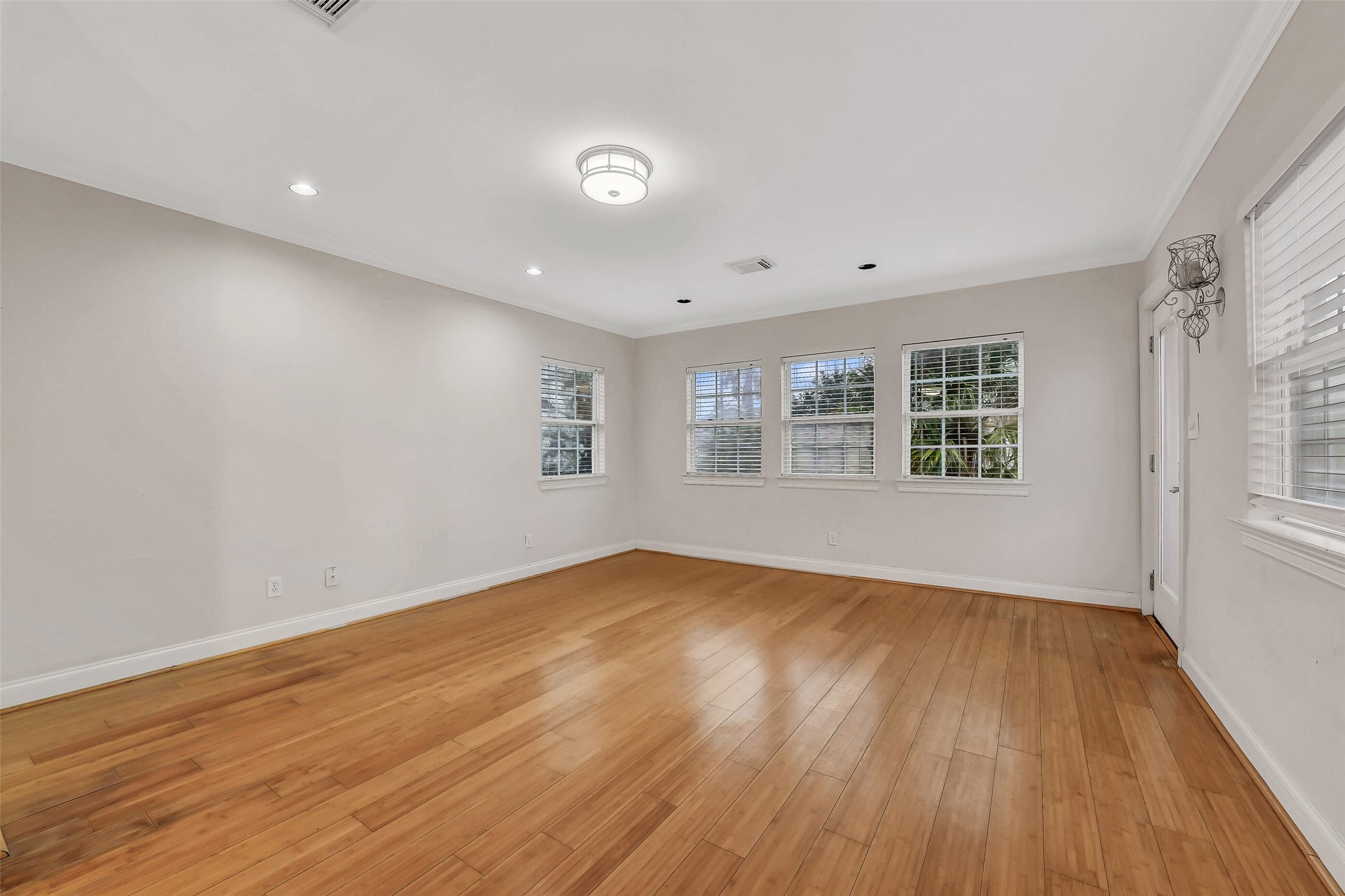 1110 64th Street Property Photo 23
