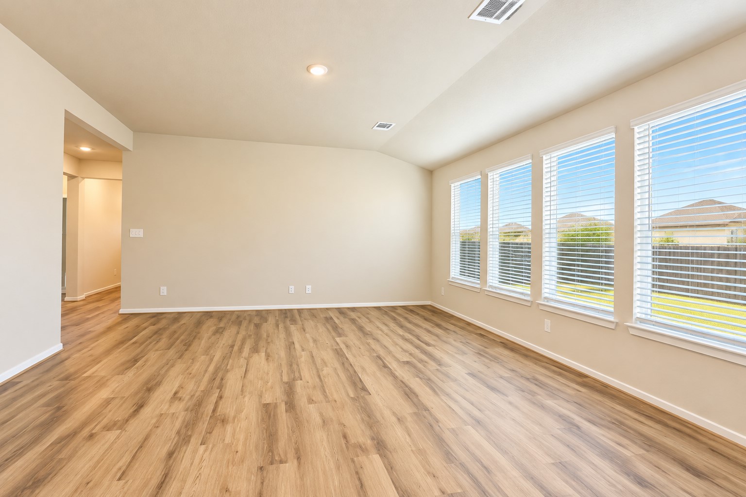 14028 Granger Pointe Lane Property Photo 4