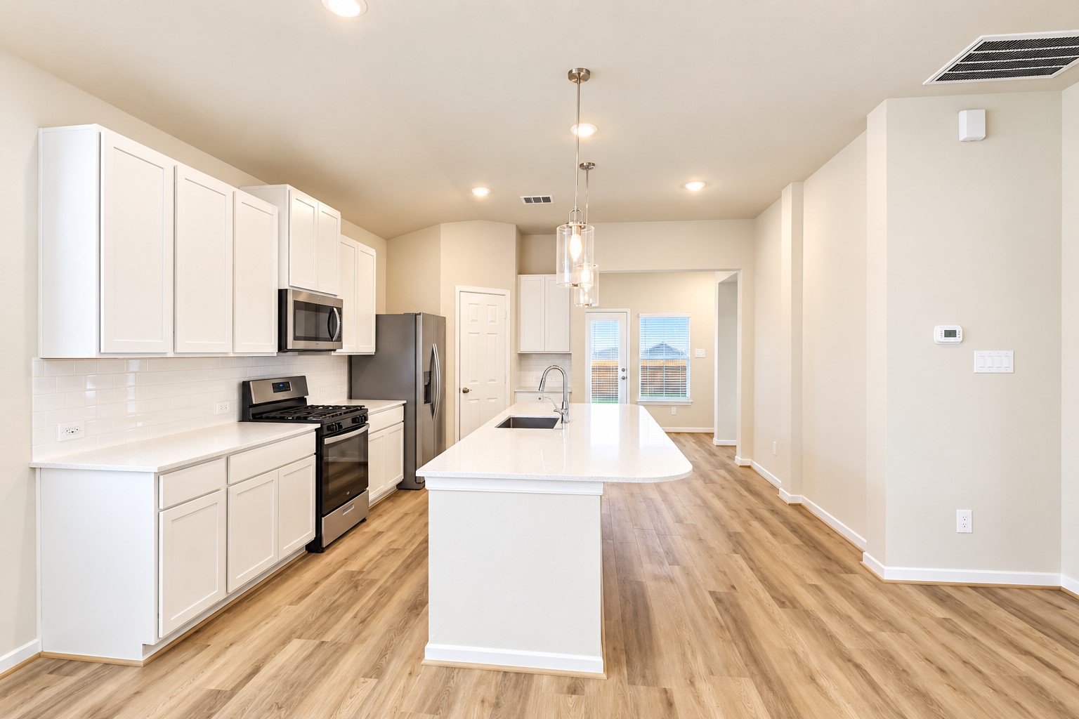 14028 Granger Pointe Lane Property Photo 6