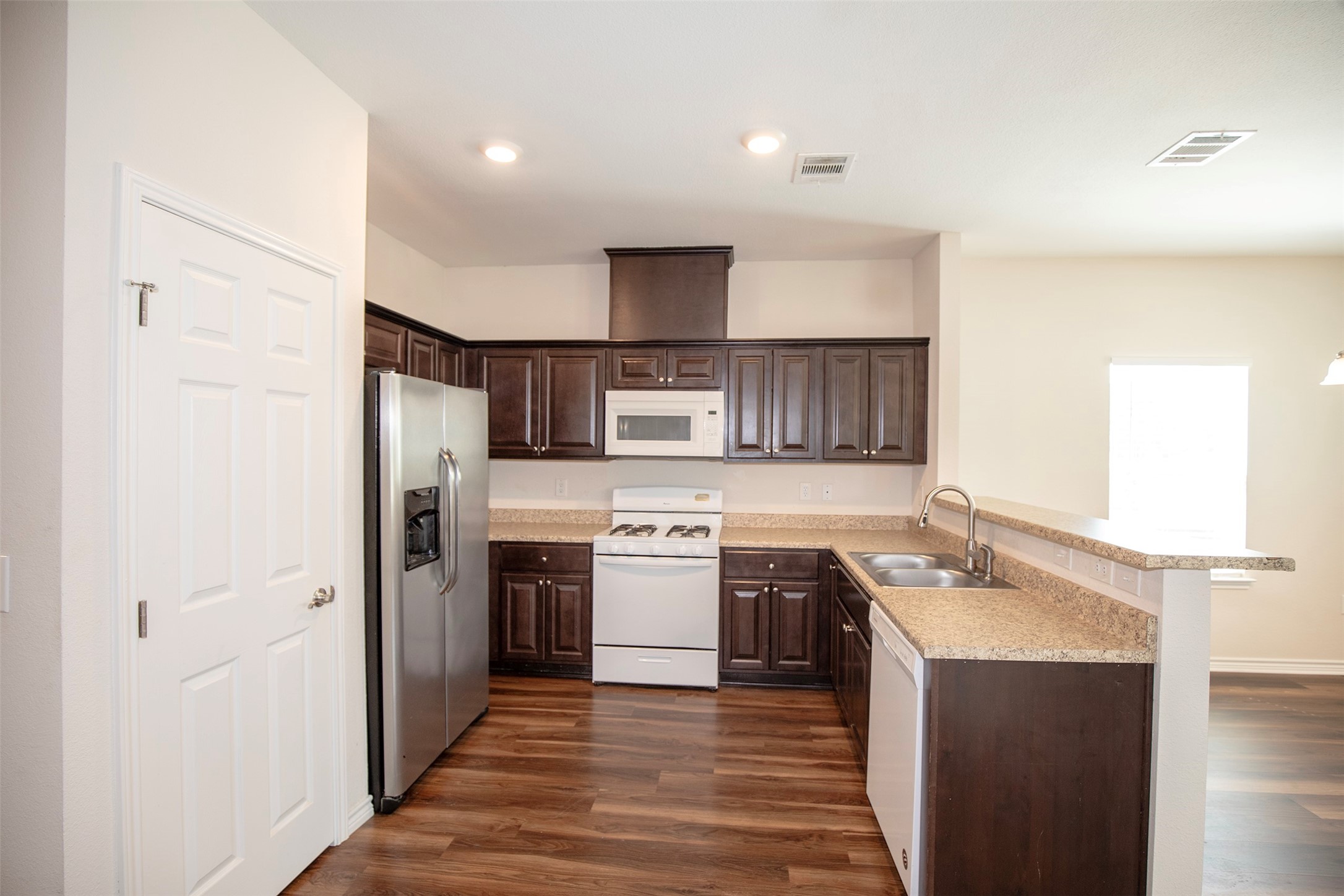 1125 Lake Road Property Photo 12