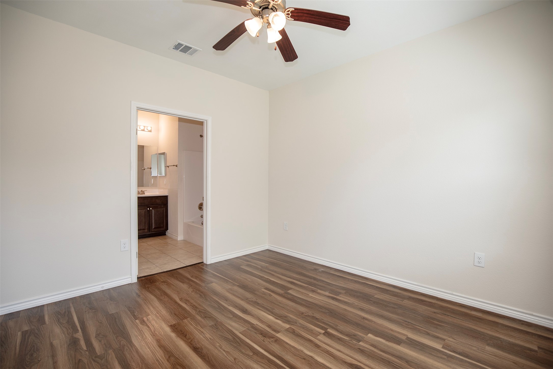 1125 Lake Road Property Photo 17
