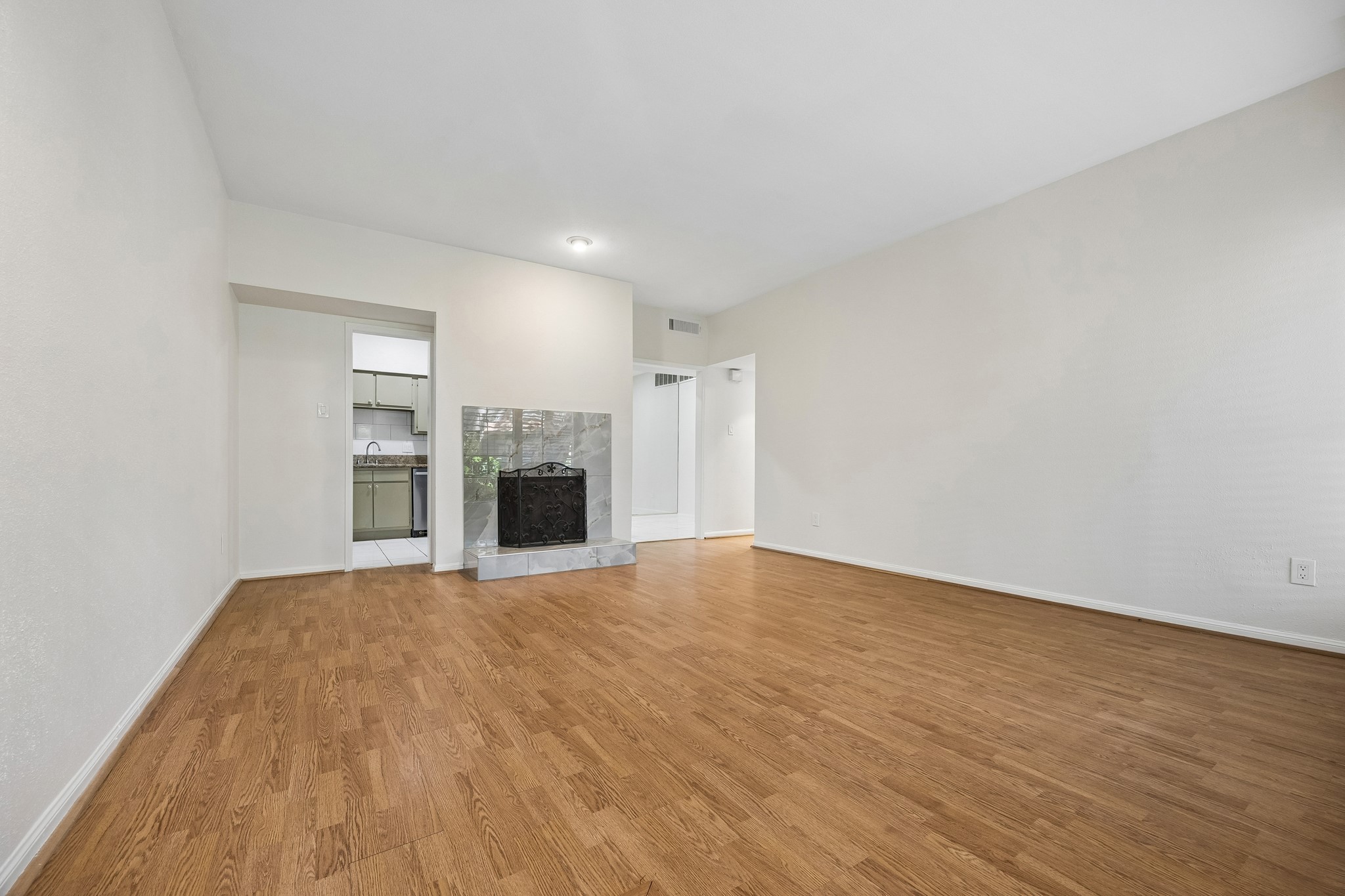2100 Tanglewilde Street 529 Property Photo 3