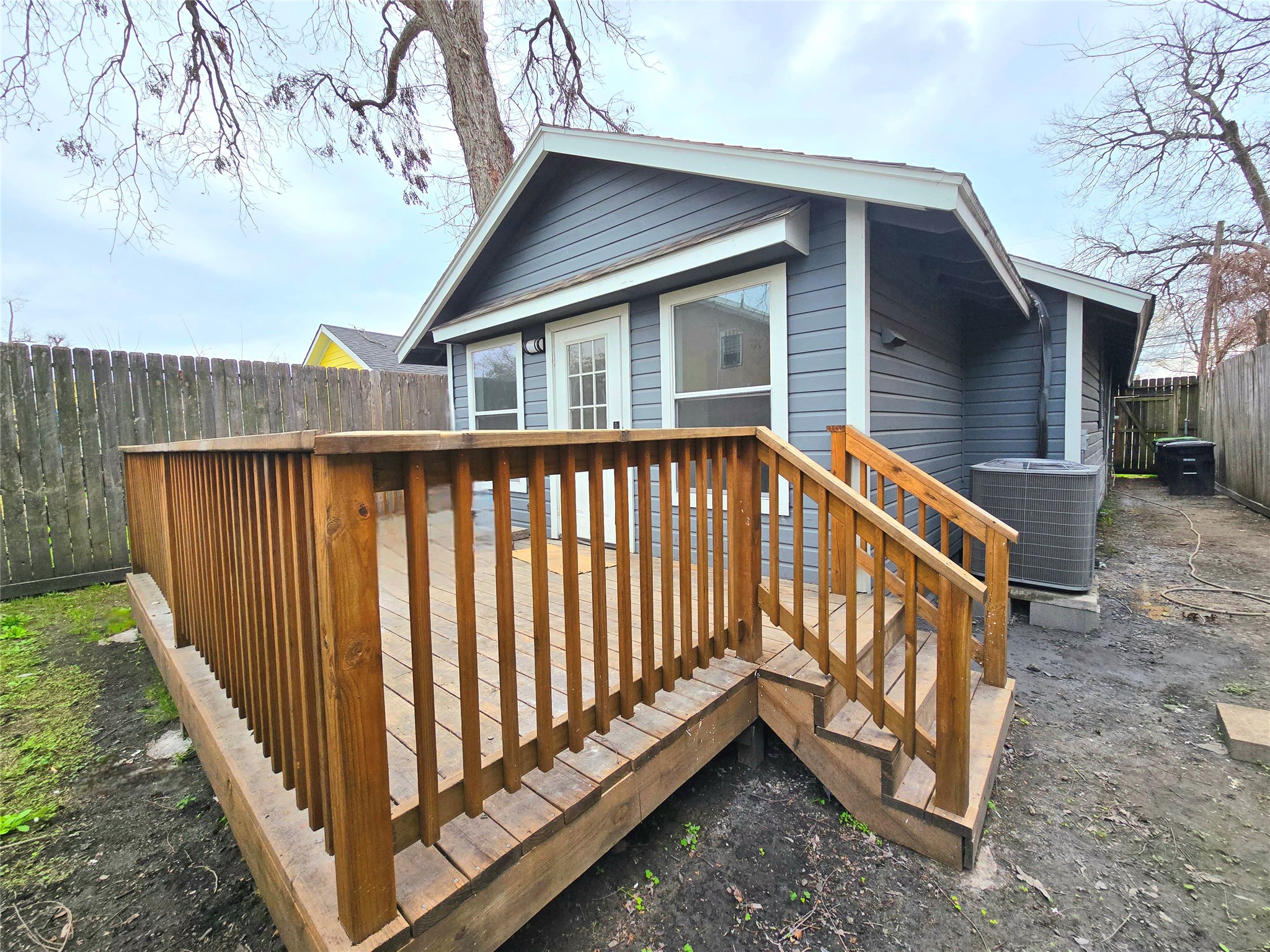 105 E 32nd Street Property Photo 11