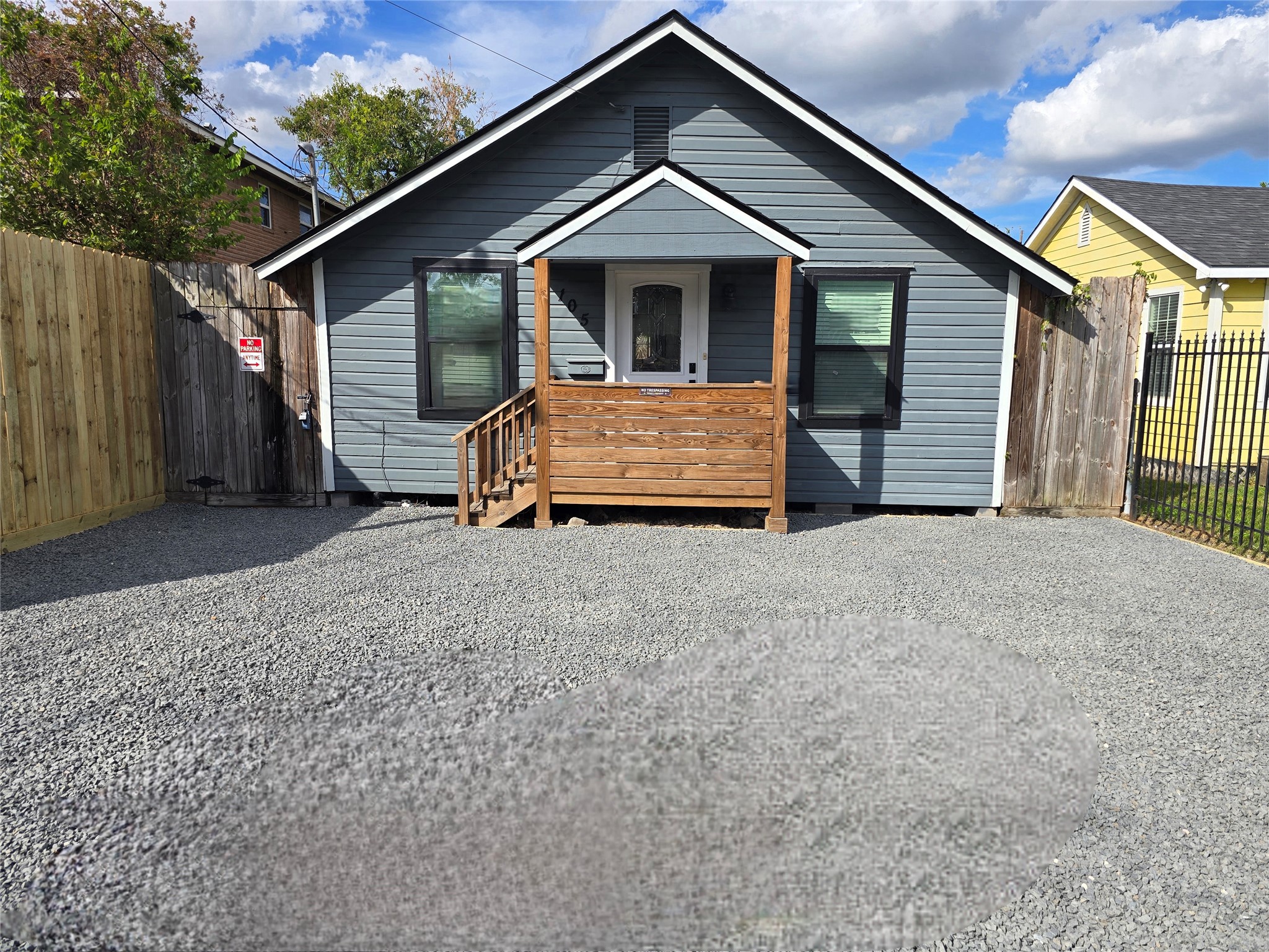 105 E 32nd Street Property Photo 12