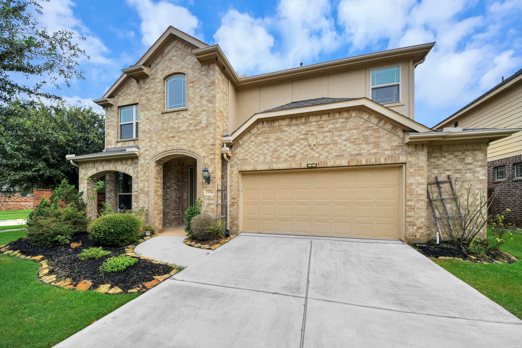 23714 Via Viale Drive Property Photo 3