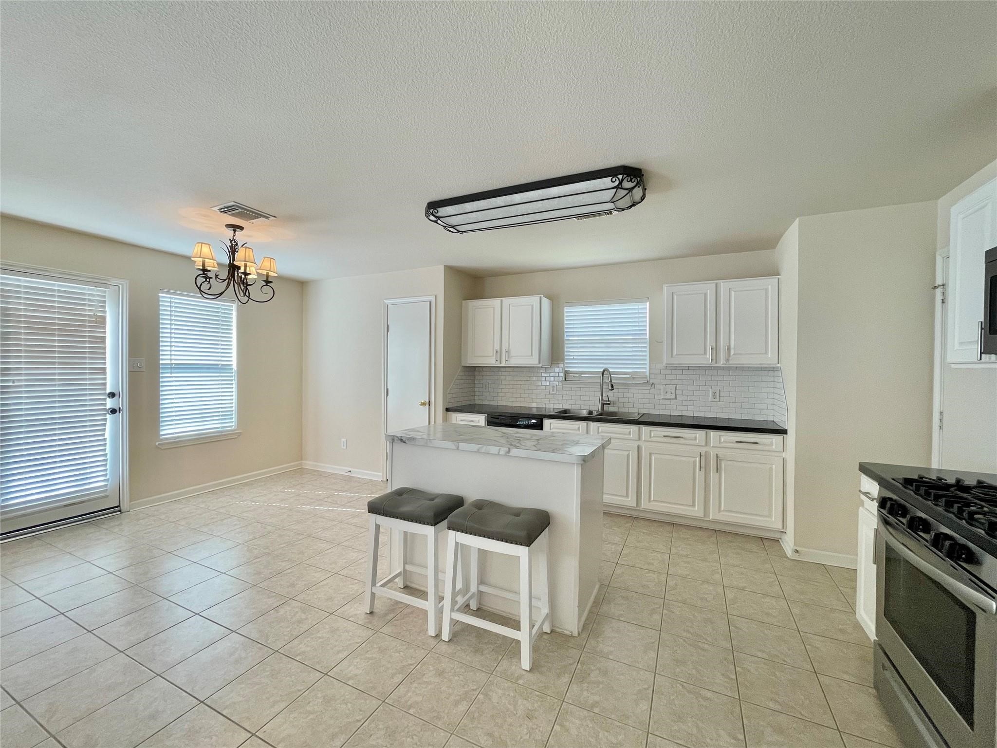 21807 Olympia Springs Lane Property Photo 9