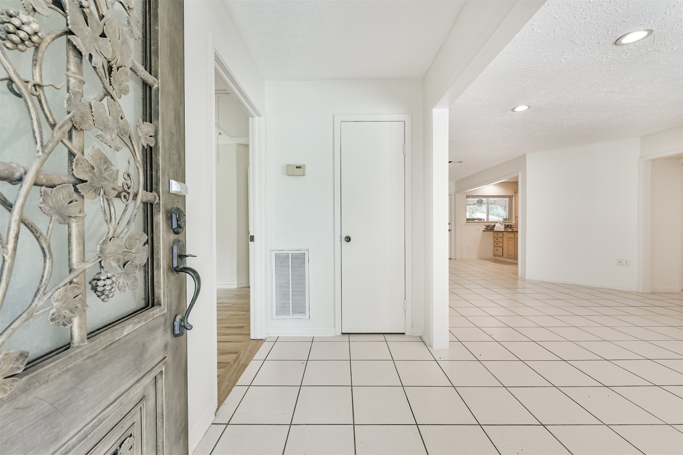 807 Stadium Circle Property Photo 5