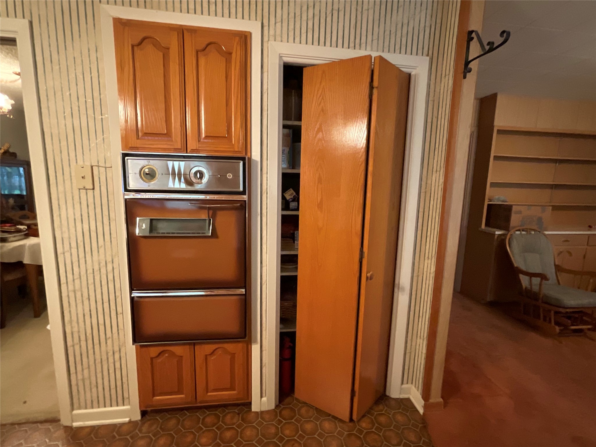 605 3rd Street Property Photo 14
