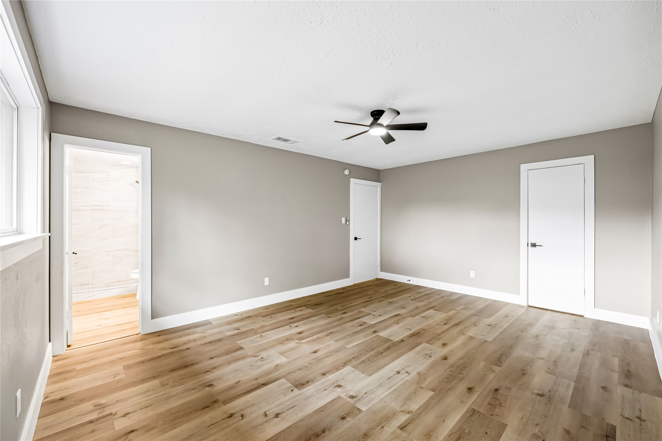 1803 Thornbrook Drive Property Photo 16