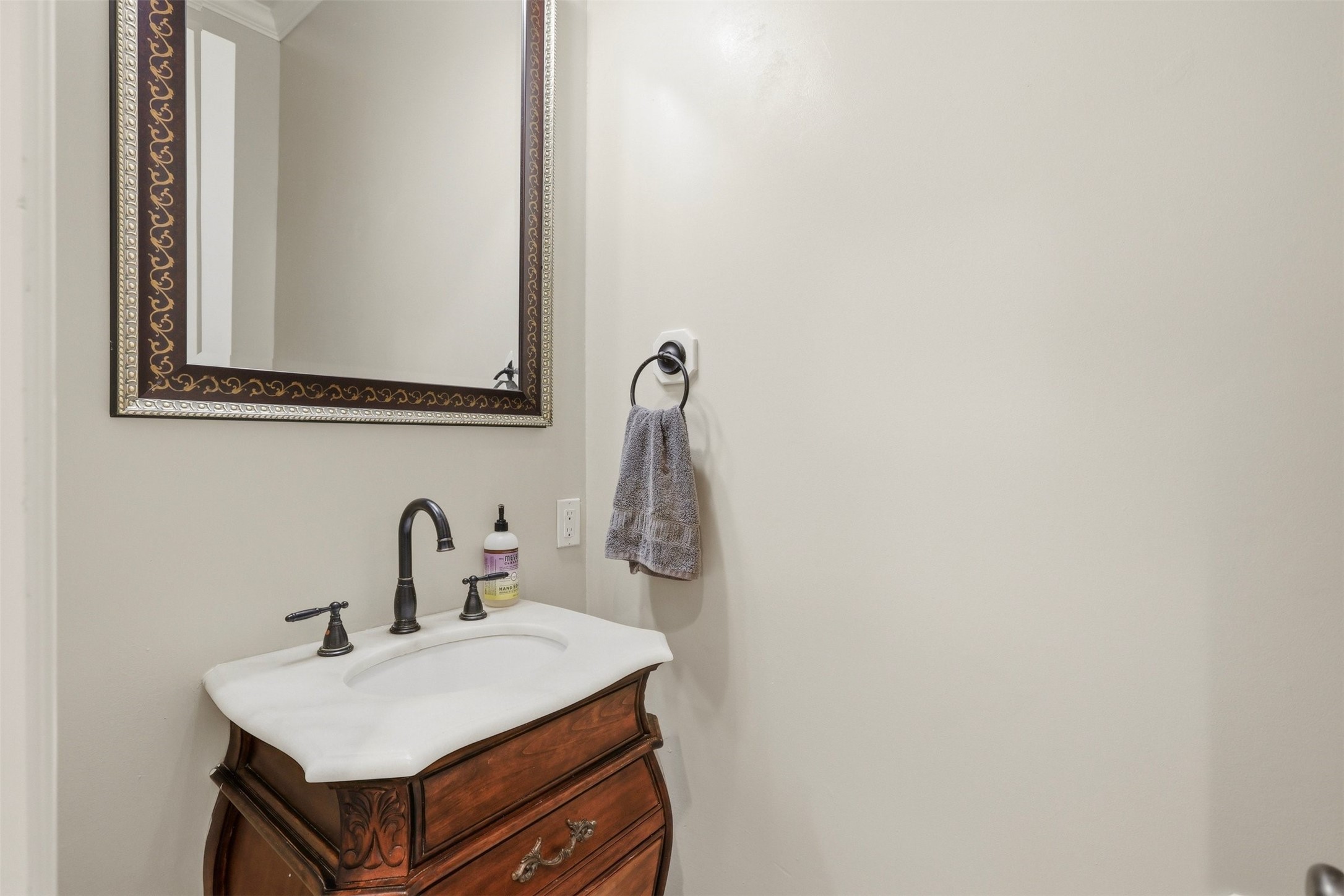 79 Melrose Drive Property Photo 8
