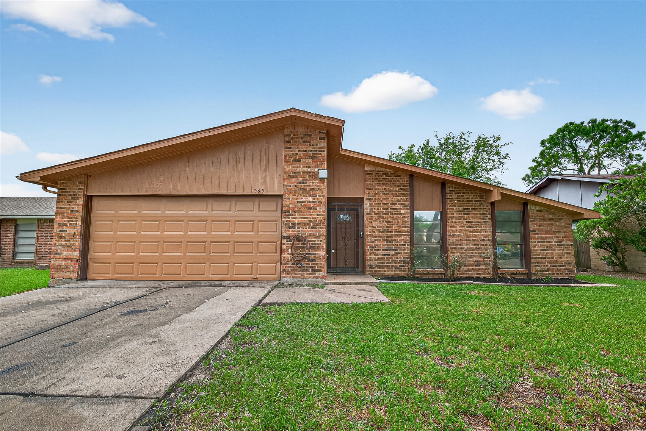15815 IRONSIDE CREEK Property Photo 1