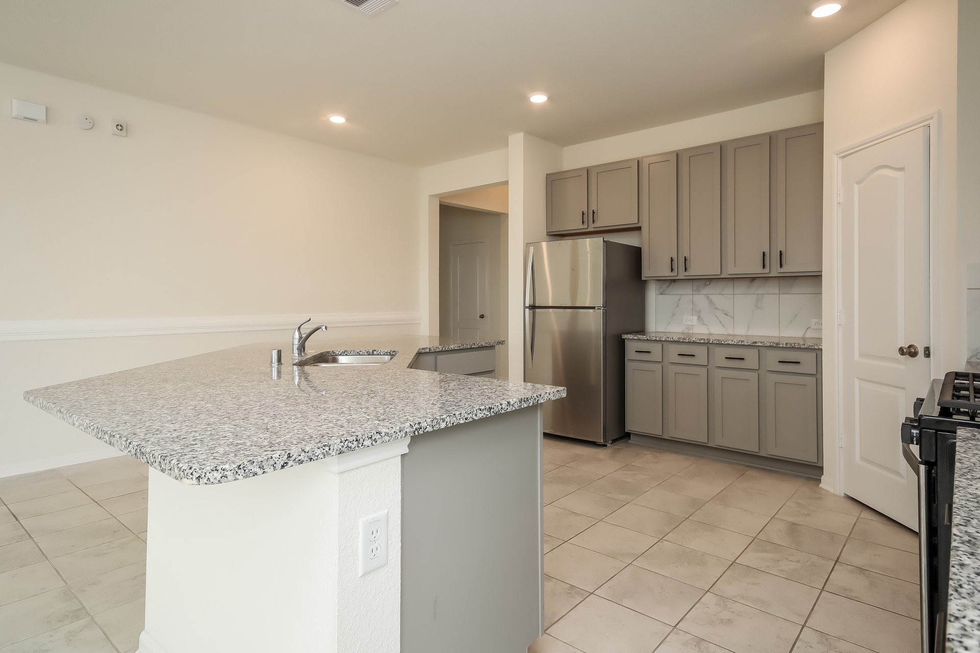 22211 Davenport Downs Lane Property Photo 6